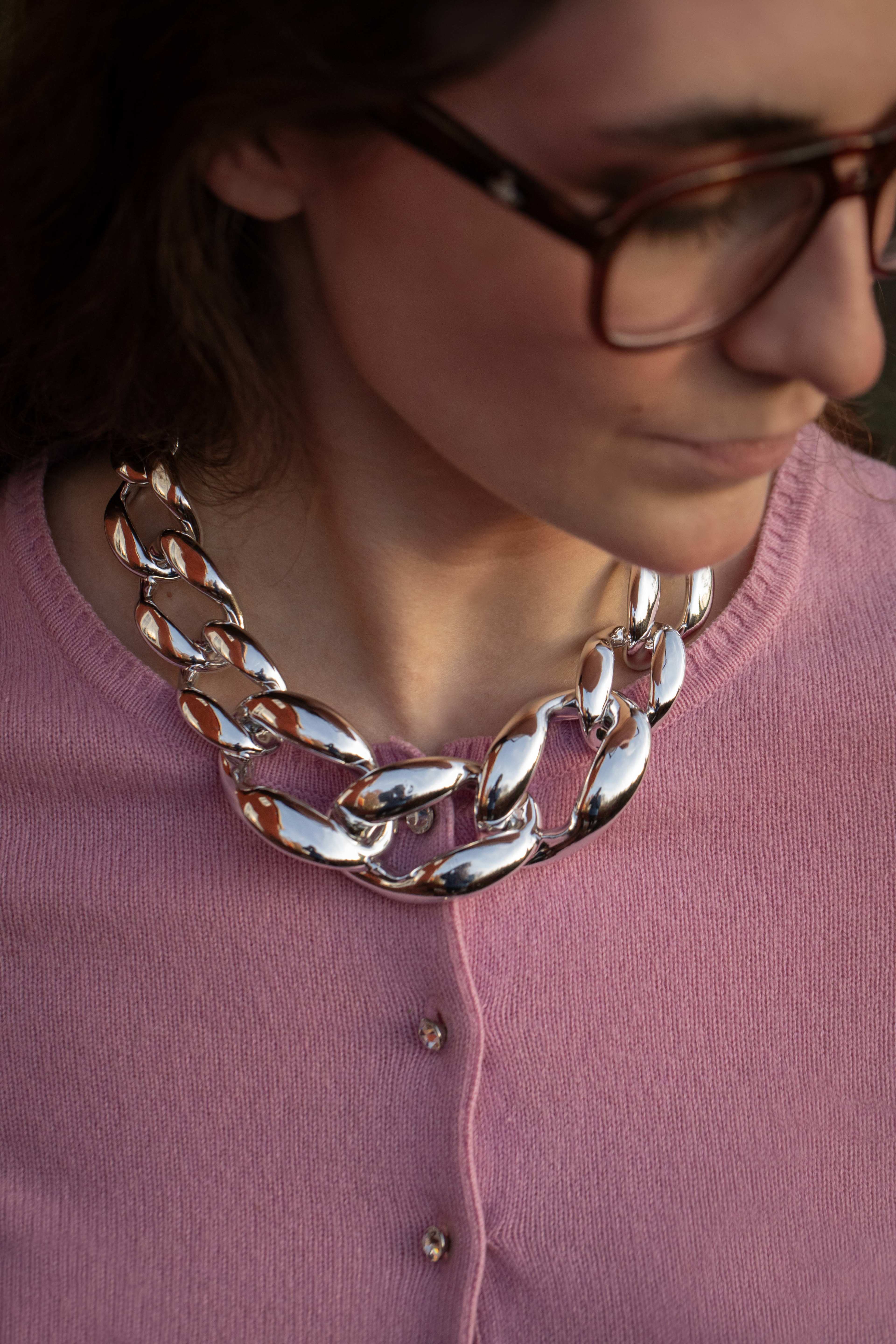 Chunky Halsband Silver, från pfgSTOCKHOLM, i färgen silver. Klicka för att öppna bilden i stort format