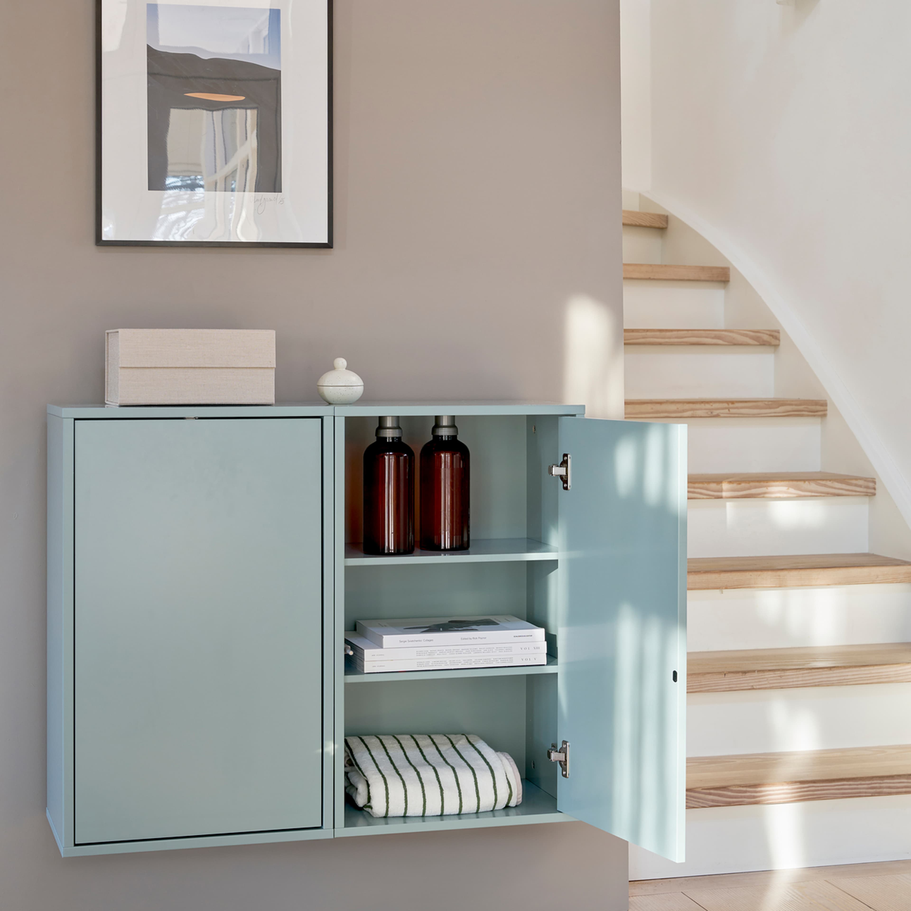 Wall Cabinet - Silver Cloud Grey, från ReCollector, i färgen iron blue. Klicka för att öppna bilden i stort format