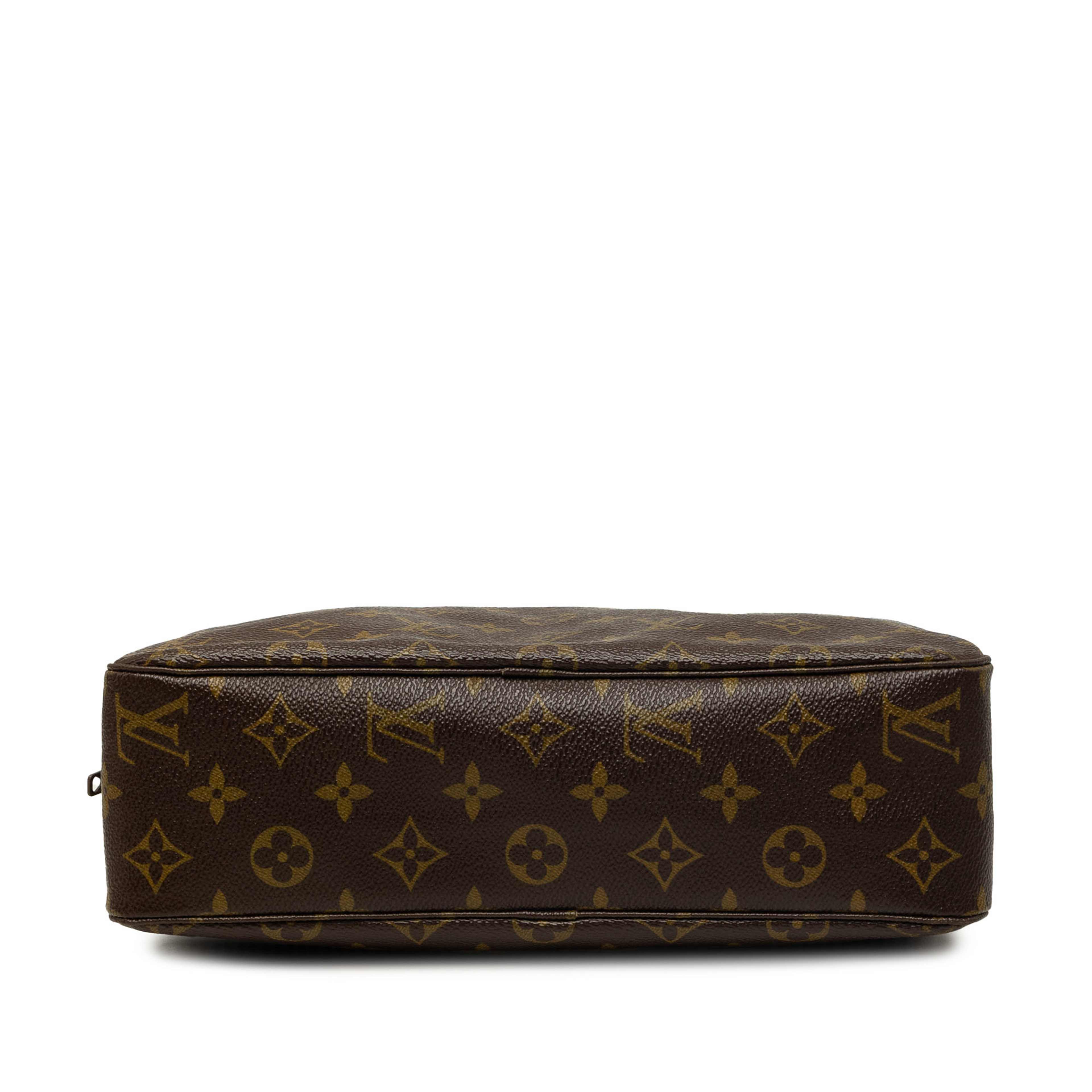 Louis Vuitton Monogram Trousse Toilette 28, från Luxclusif, i färgen brun. Klicka för att öppna bilden i stort format