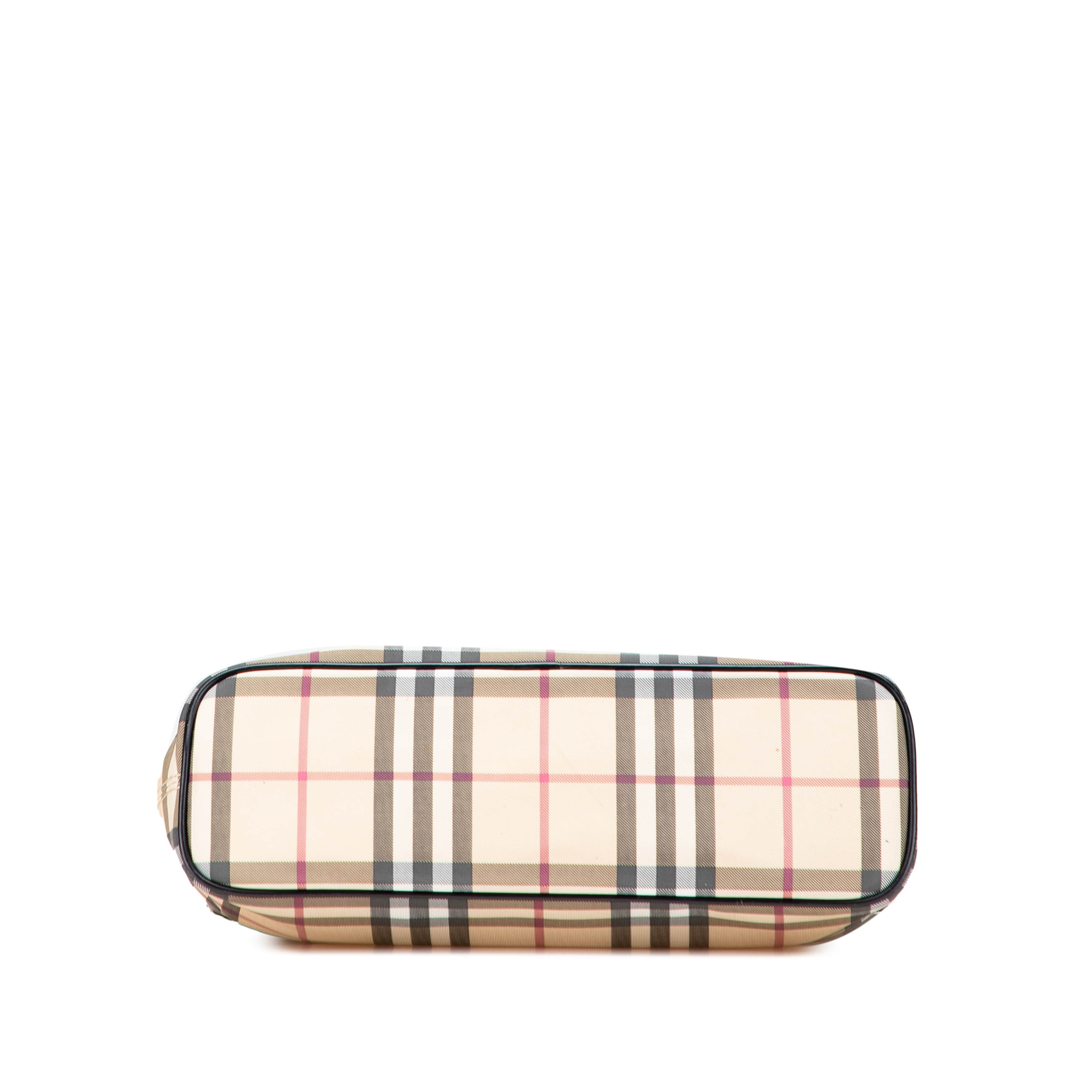 Burberry House Check Coated Canvas Tote, från Luxclusif, i färgen beige. Klicka för att öppna bilden i stort format