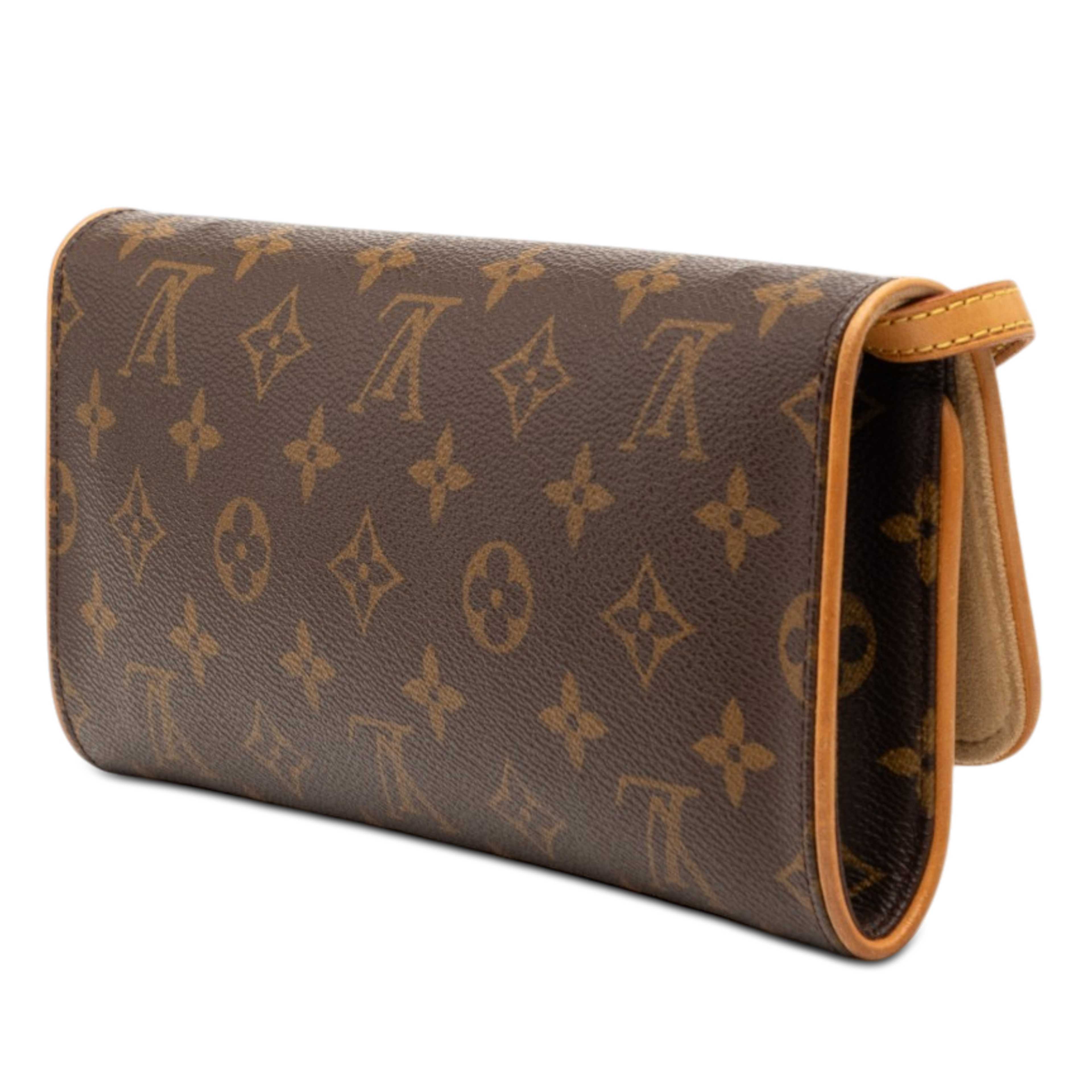 Louis Vuitton Monogram Pochette Twin Gm, från Luxclusif, i färgen brown. Klicka för att öppna bilden i stort format