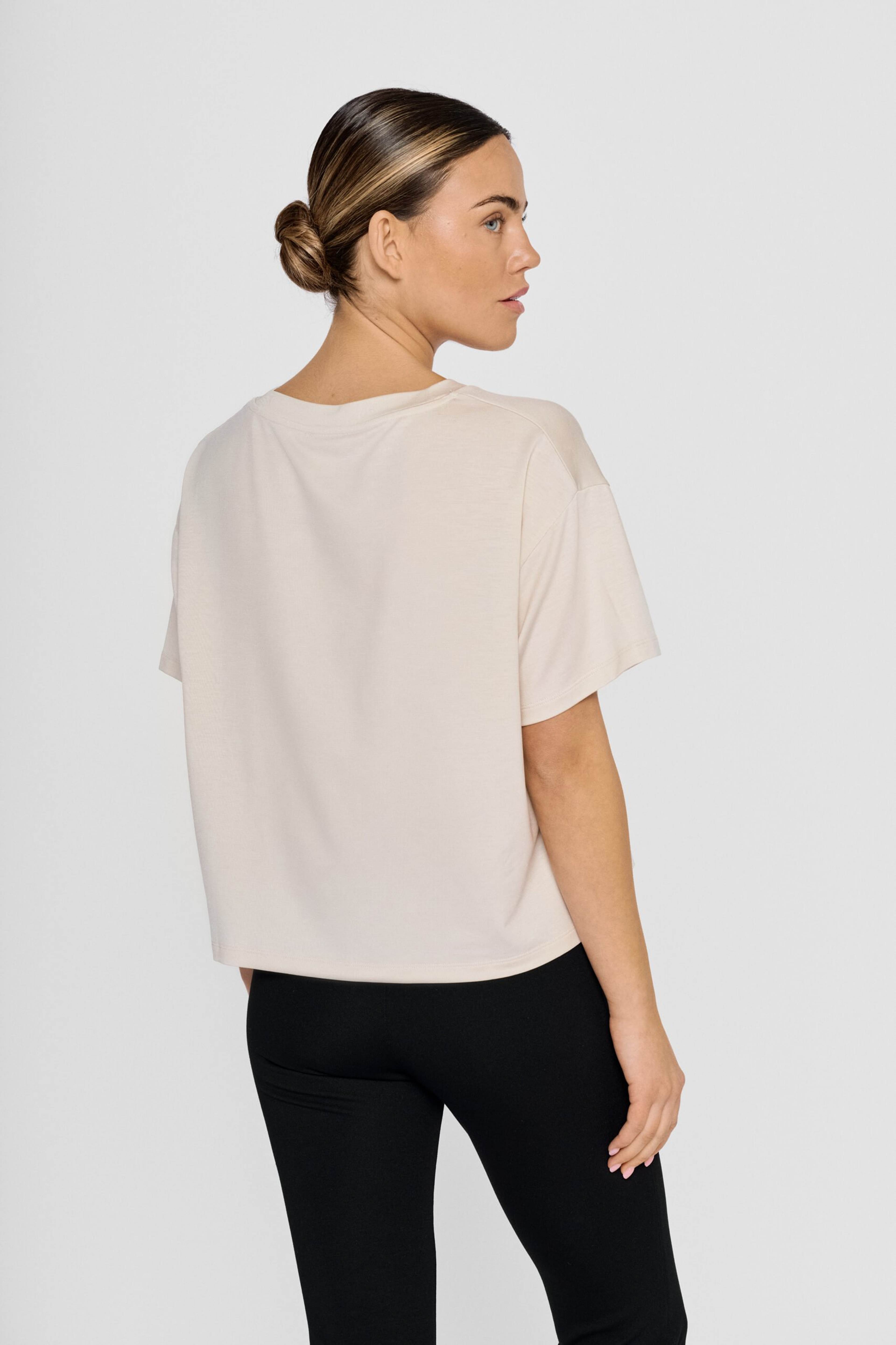 Gwynet Tee - Oyster
