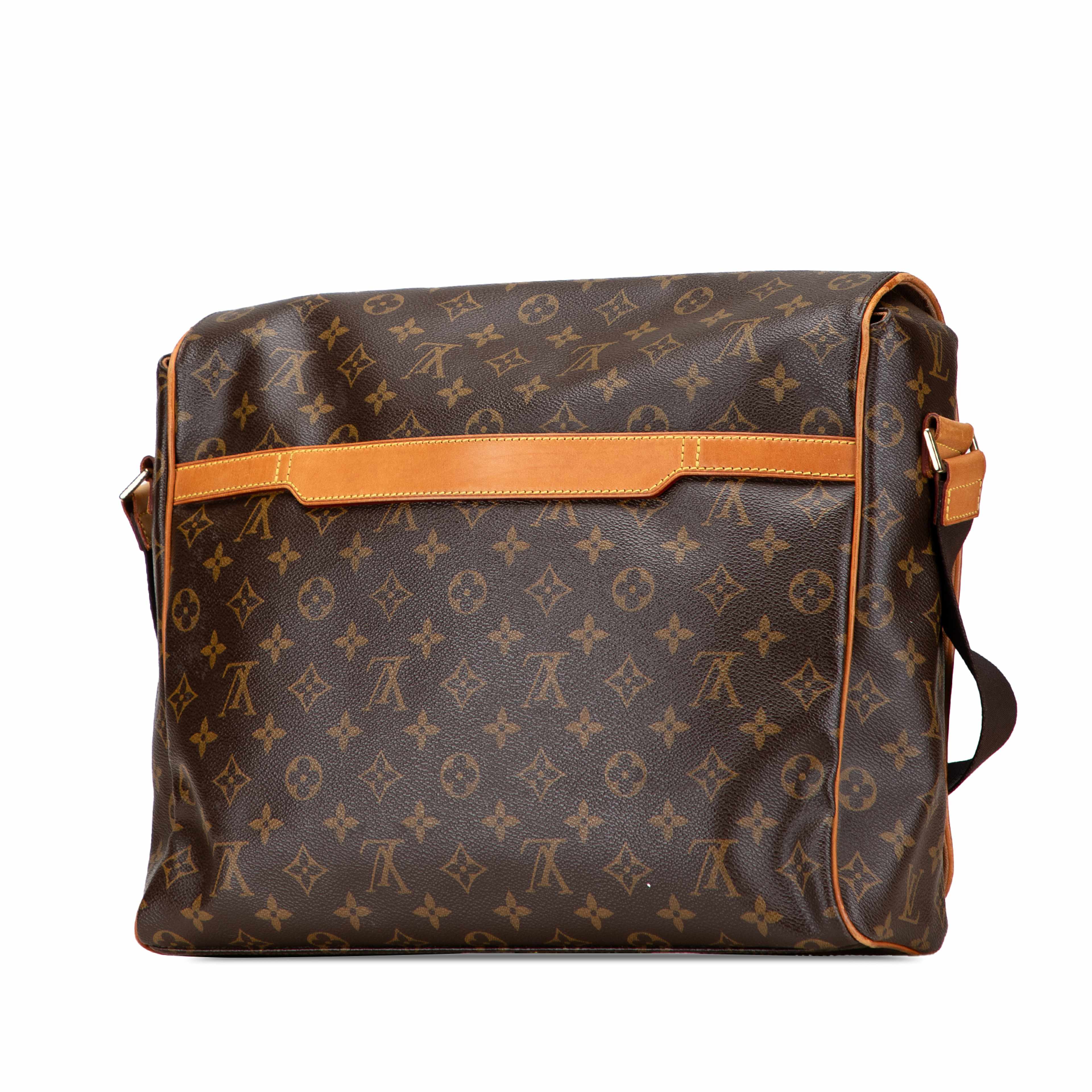 Louis Vuitton Monogram Abbesses, från Luxclusif, i färgen brown. Klicka för att öppna bilden i stort format