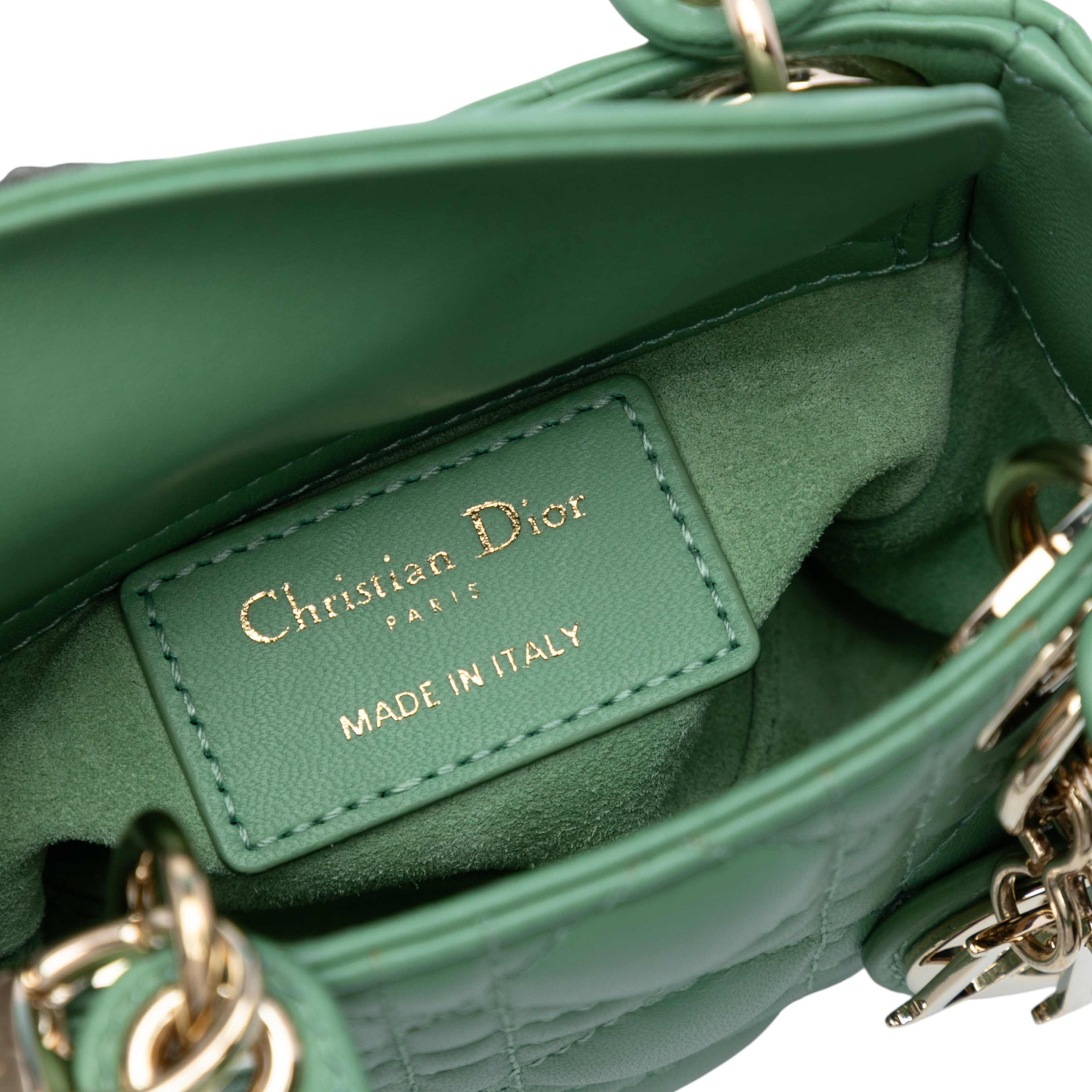 Dior Micro Lambskin Cannage Lady Dior, från Luxclusif, i färgen green. Klicka för att öppna bilden i stort format
