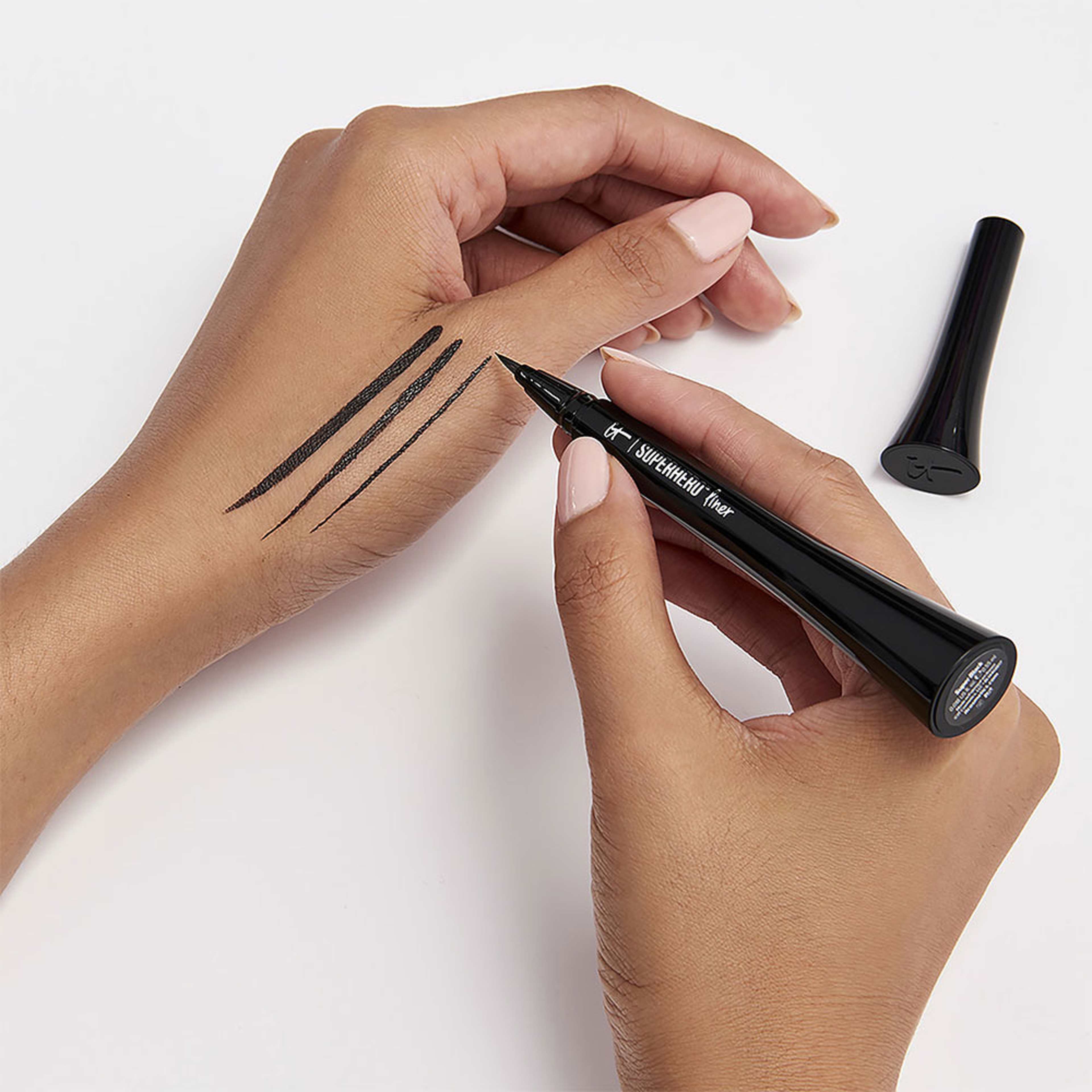 Superhero Pen Eyeliner