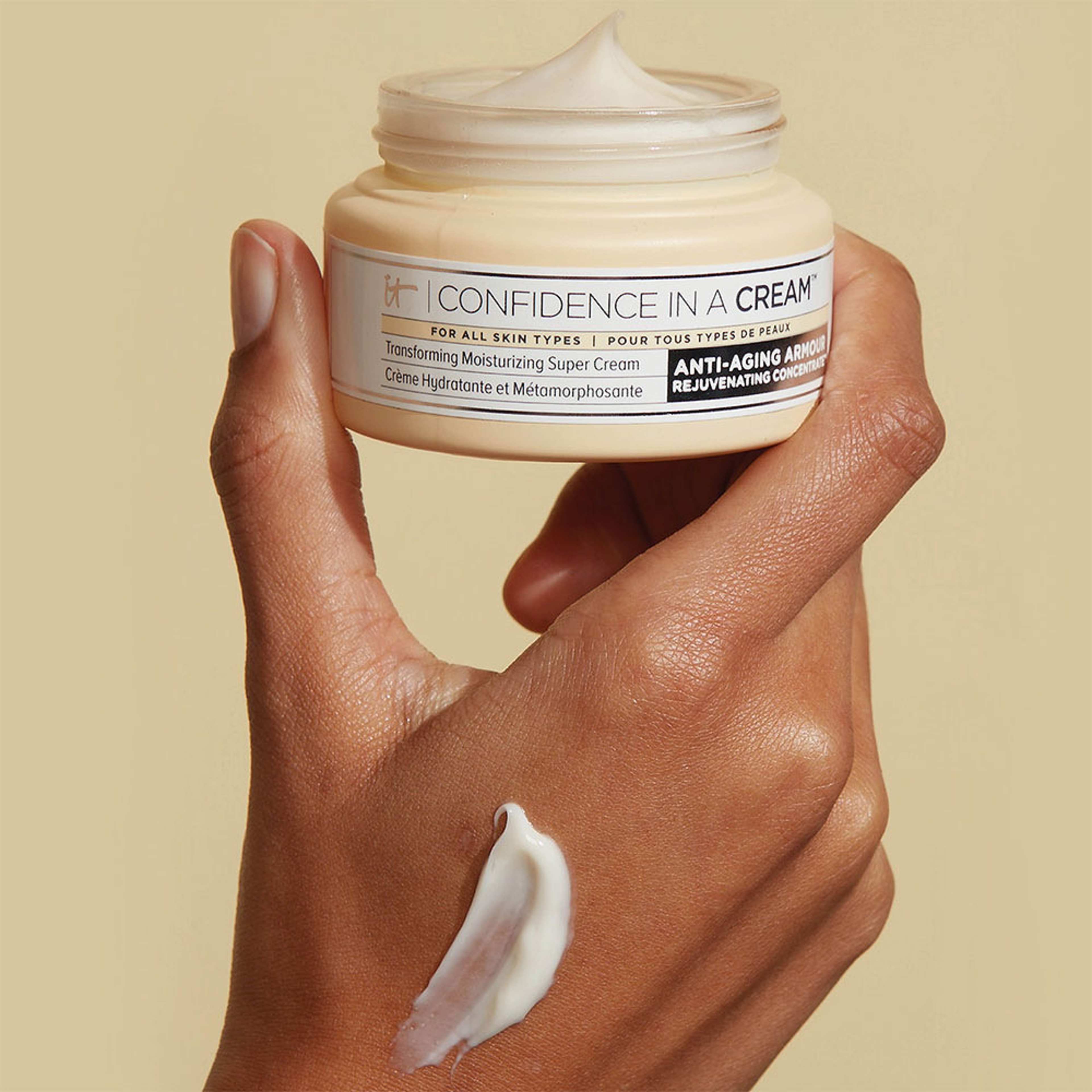 Celebrate Your Skincare Routine, från IT Cosmetics. Klicka för att öppna bilden i stort format