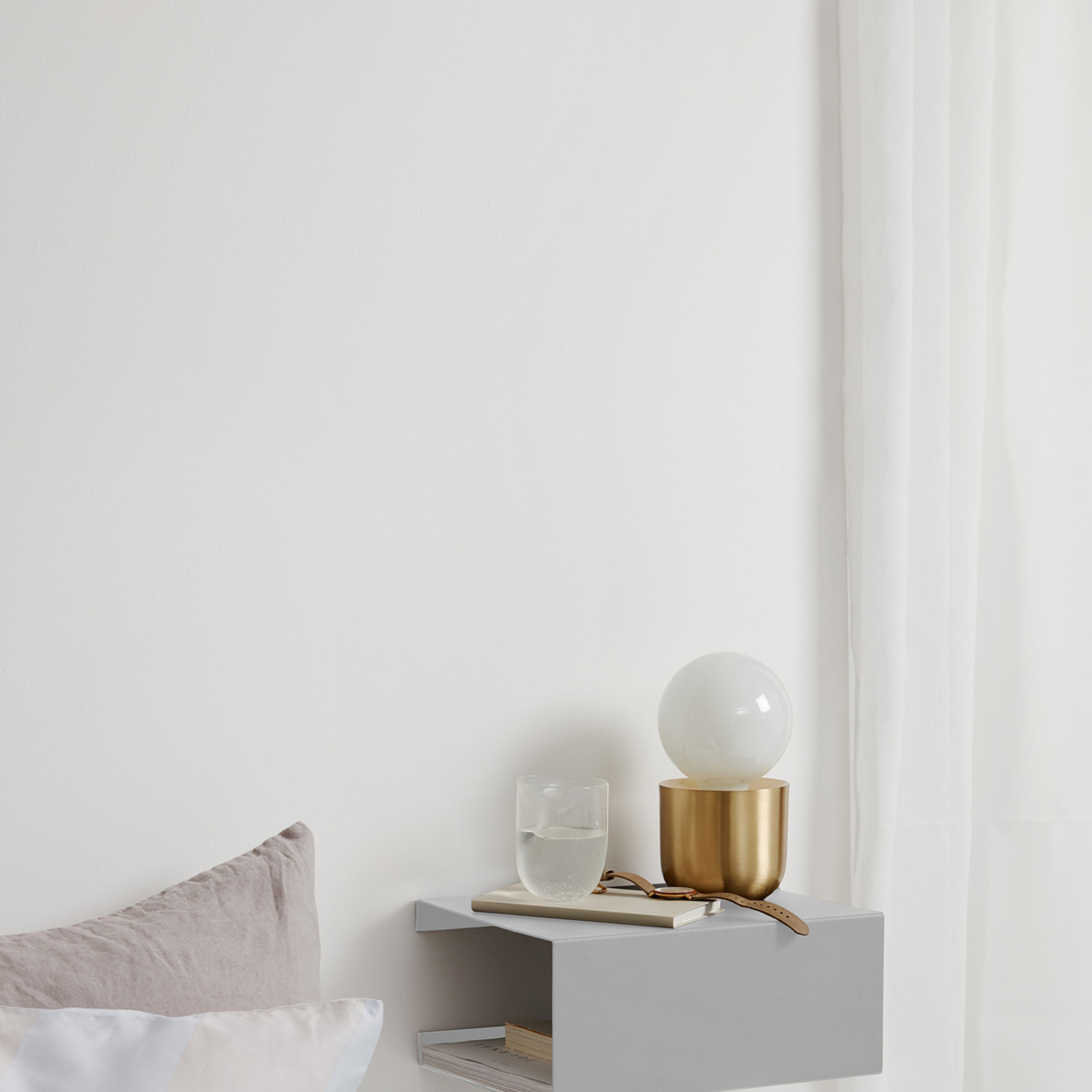 Boxshelf, från ReCollector, i färgen stone silver. Klicka för att öppna bilden i stort format