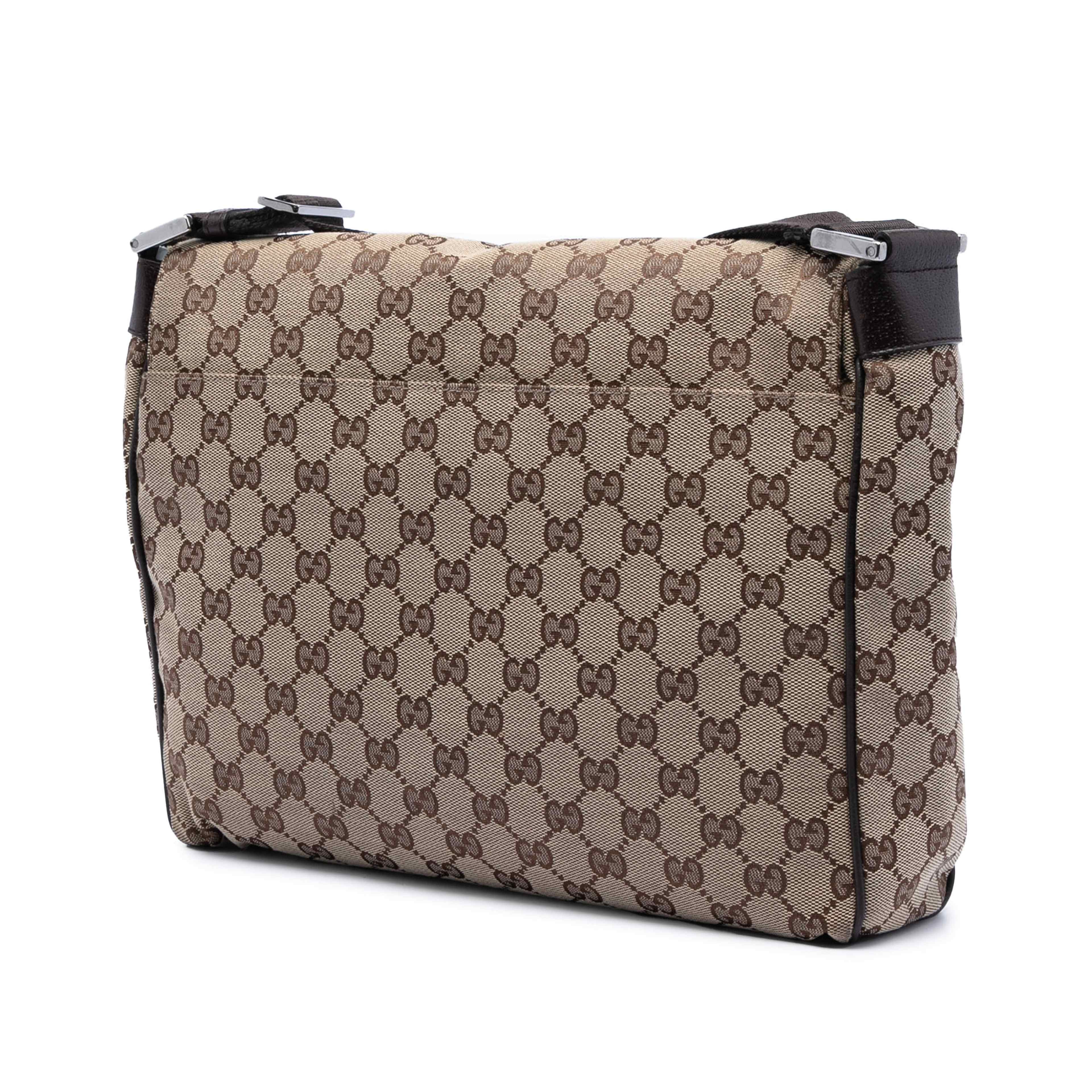 Gucci Gg Canvas Messenger Bag, från Luxclusif, i färgen beige. Klicka för att öppna bilden i stort format