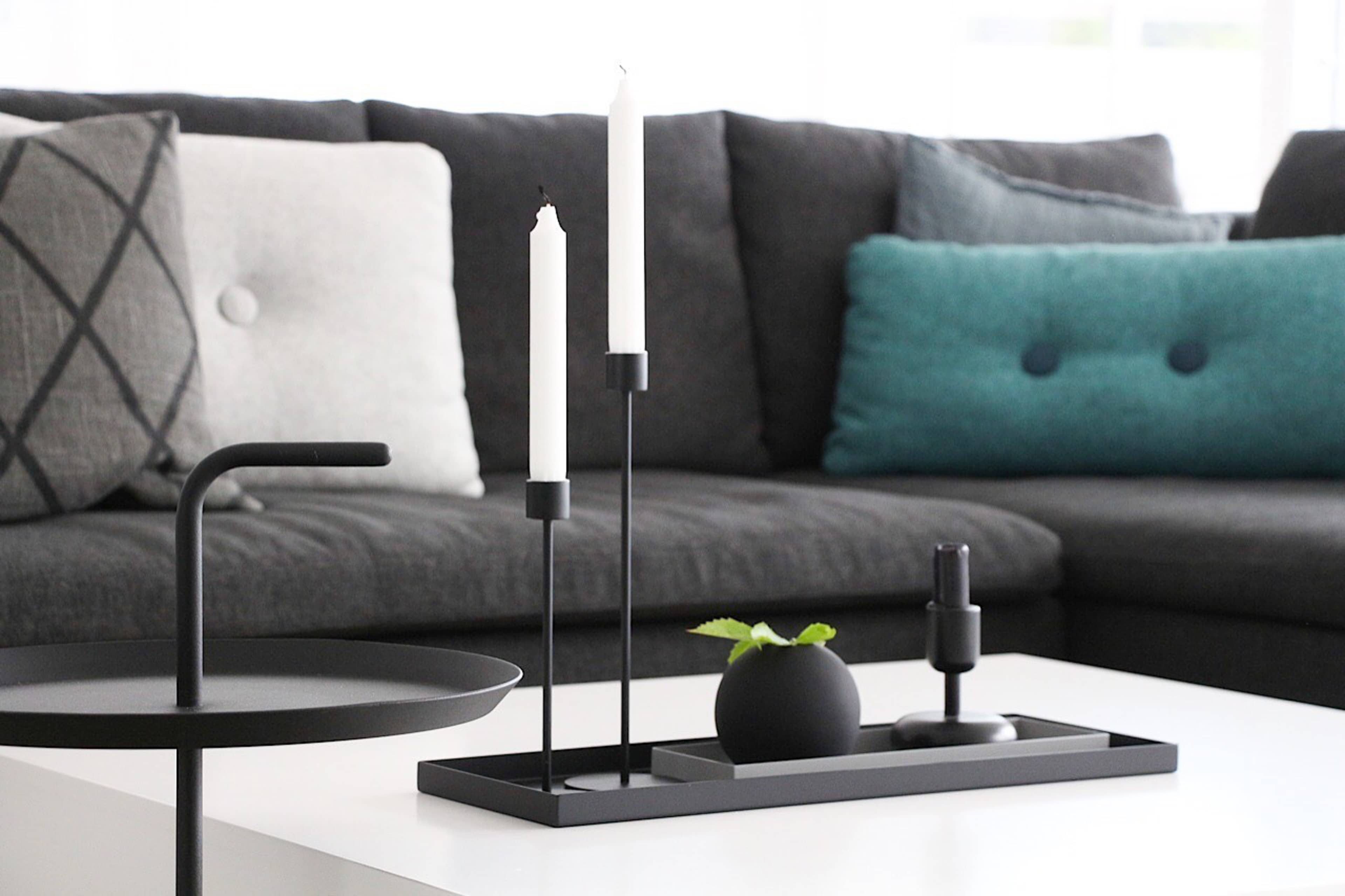 Ljusstake, 29 cm, från Cooee, i färgen Black. Klicka för att öppna bilden i stort format