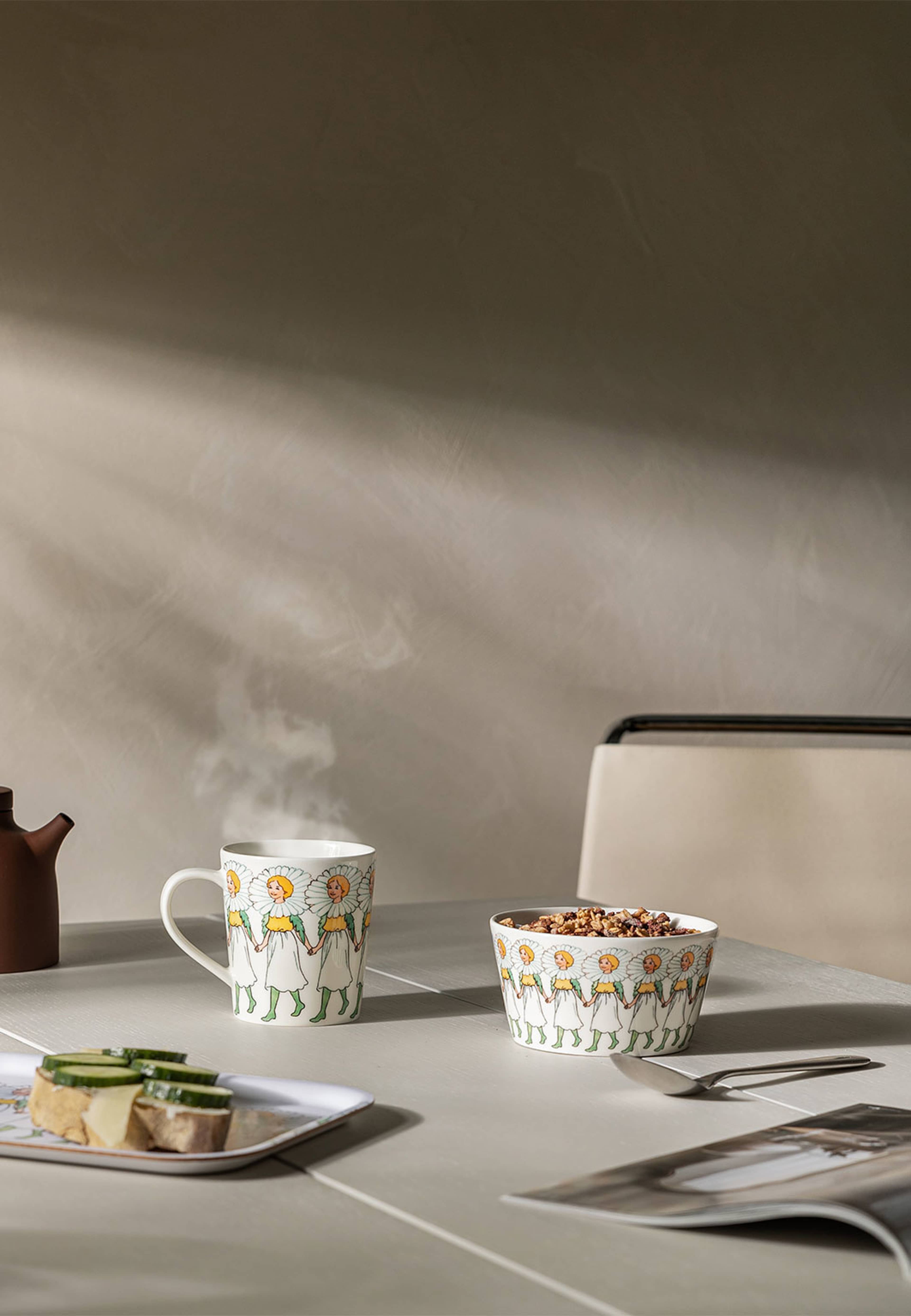 Elsa Beskow Mugg 40 cl with handle Marguerite