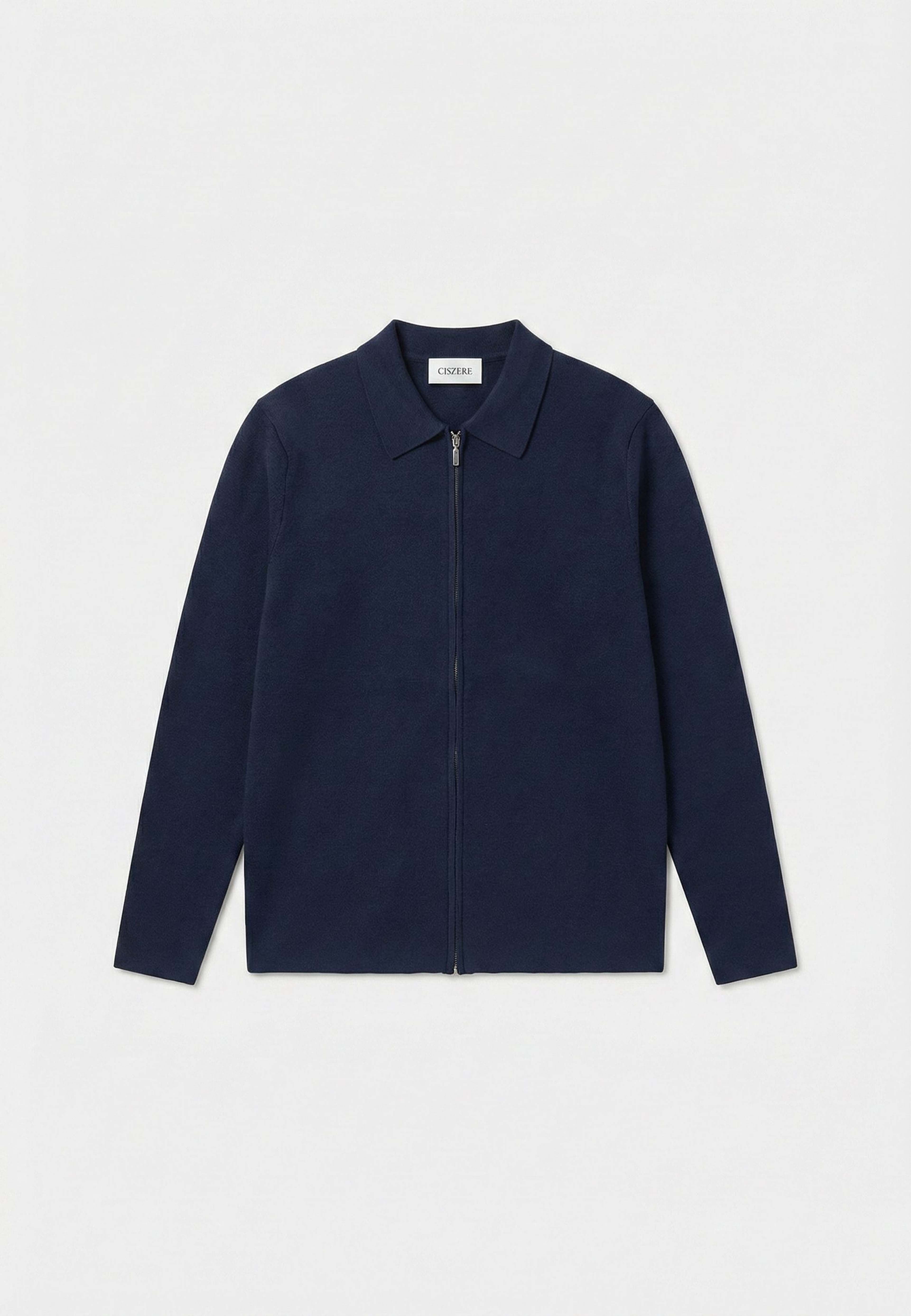 Colby Knitted Full Zip, från Ciszere, i färgen blue. Klicka för att öppna bilden i stort format
