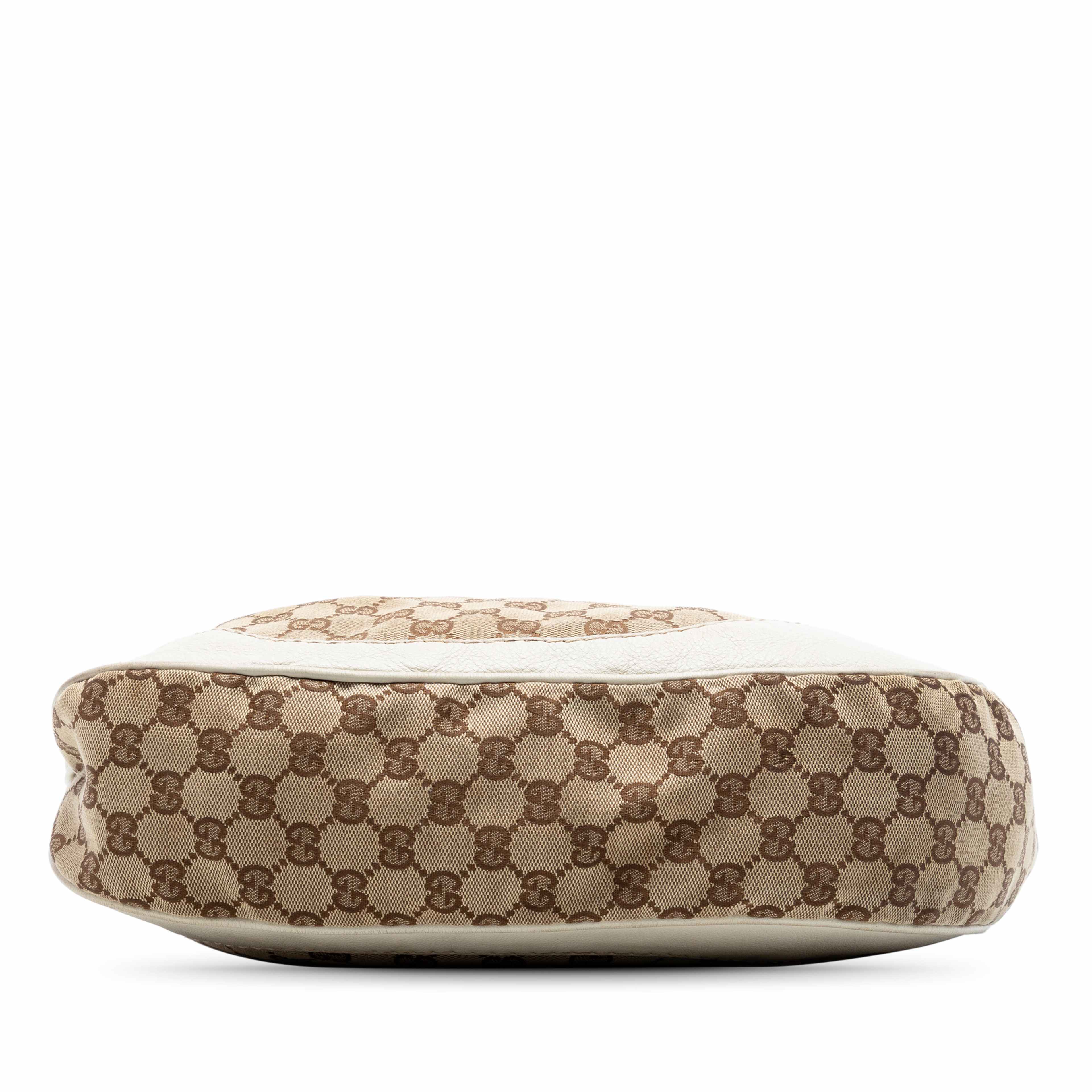 Gucci Gg Canvas Charlotte Crossbody, från Luxclusif, i färgen beige. Klicka för att öppna bilden i stort format