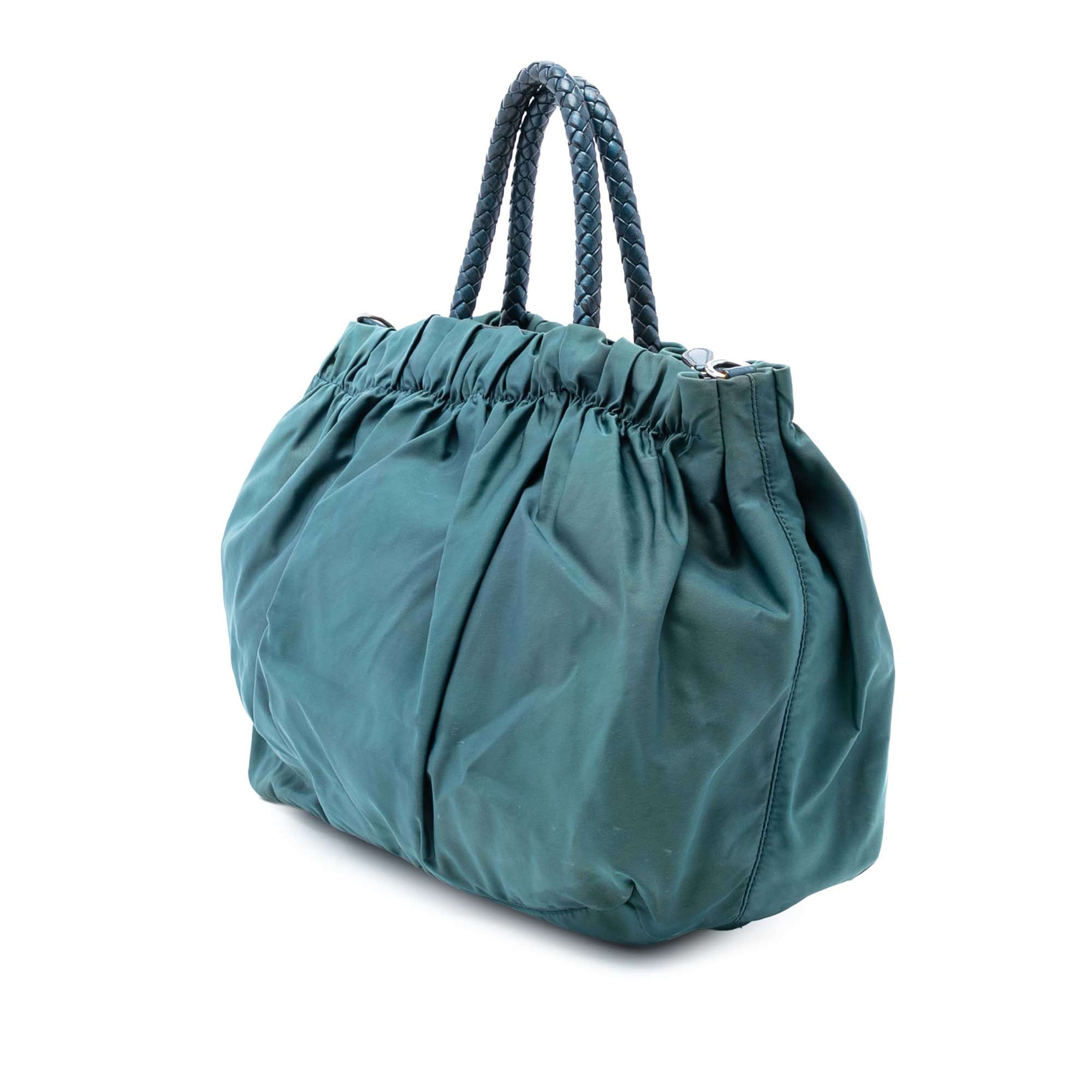 Prada Tessuto Bow Satchel, från Luxclusif, i färgen peacock. Klicka för att öppna bilden i stort format