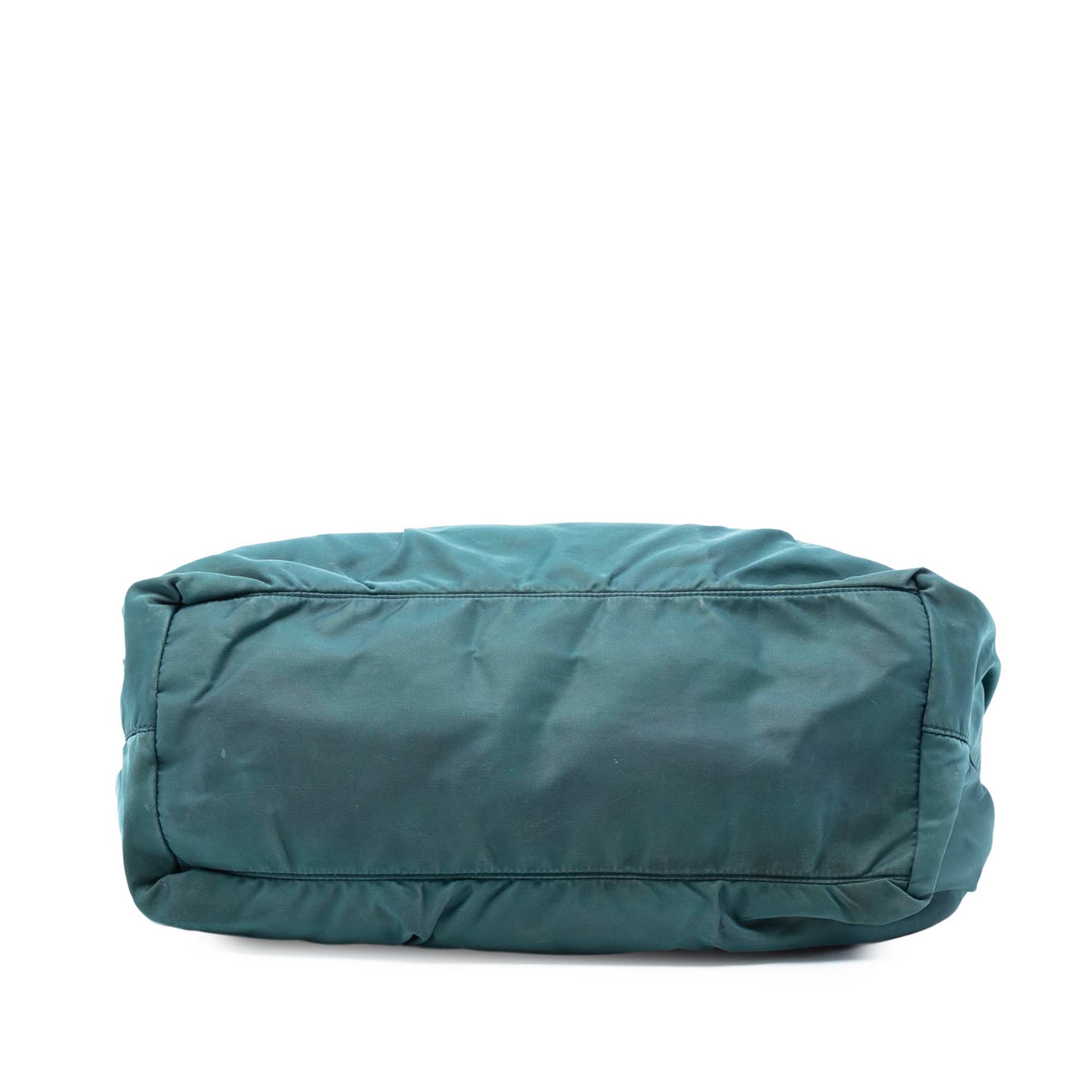 Prada Tessuto Bow Satchel, från Luxclusif, i färgen peacock. Klicka för att öppna bilden i stort format