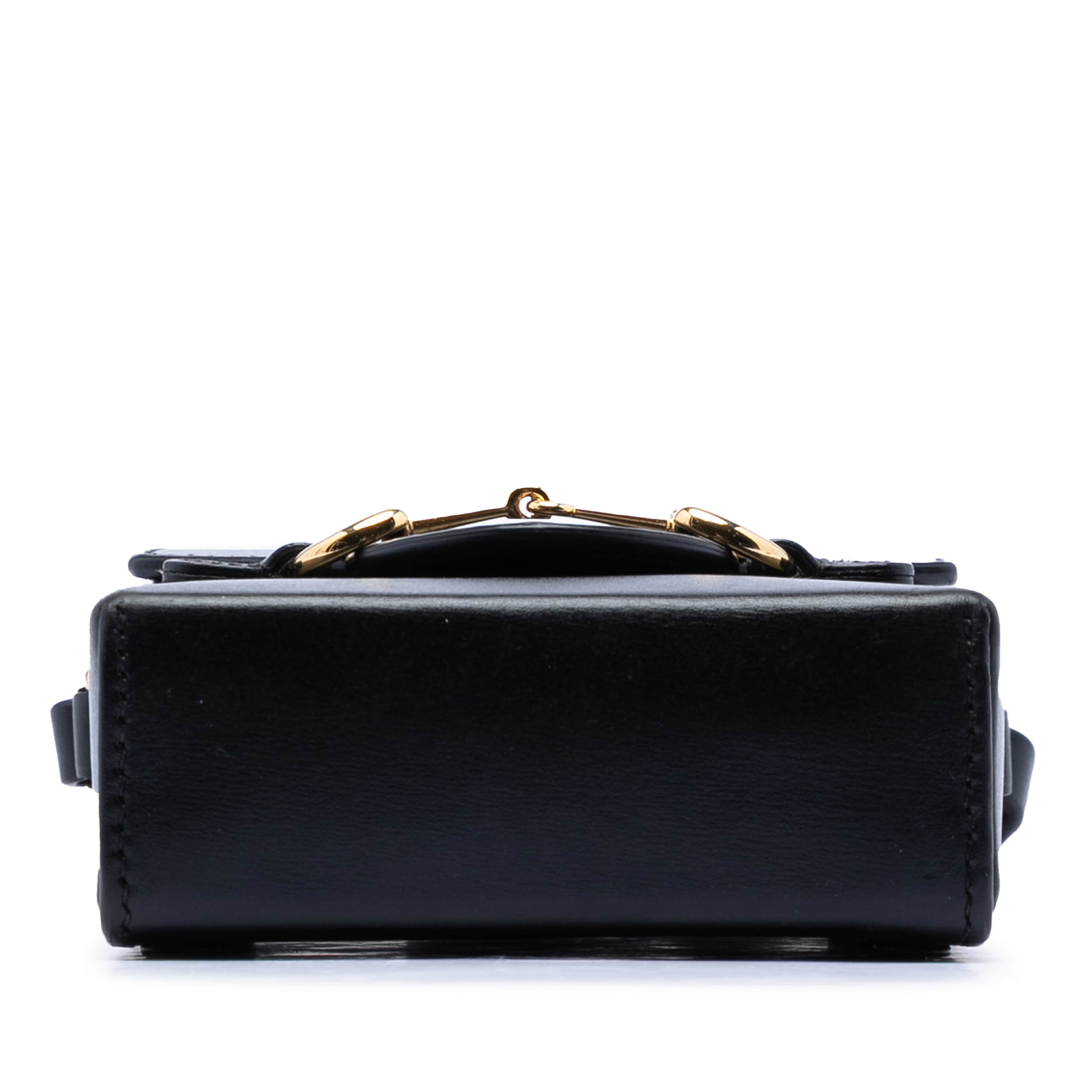 Gucci Mini Leather Horsebit 1955 Crossbody, från Luxclusif, i färgen svart. Klicka för att öppna bilden i stort format