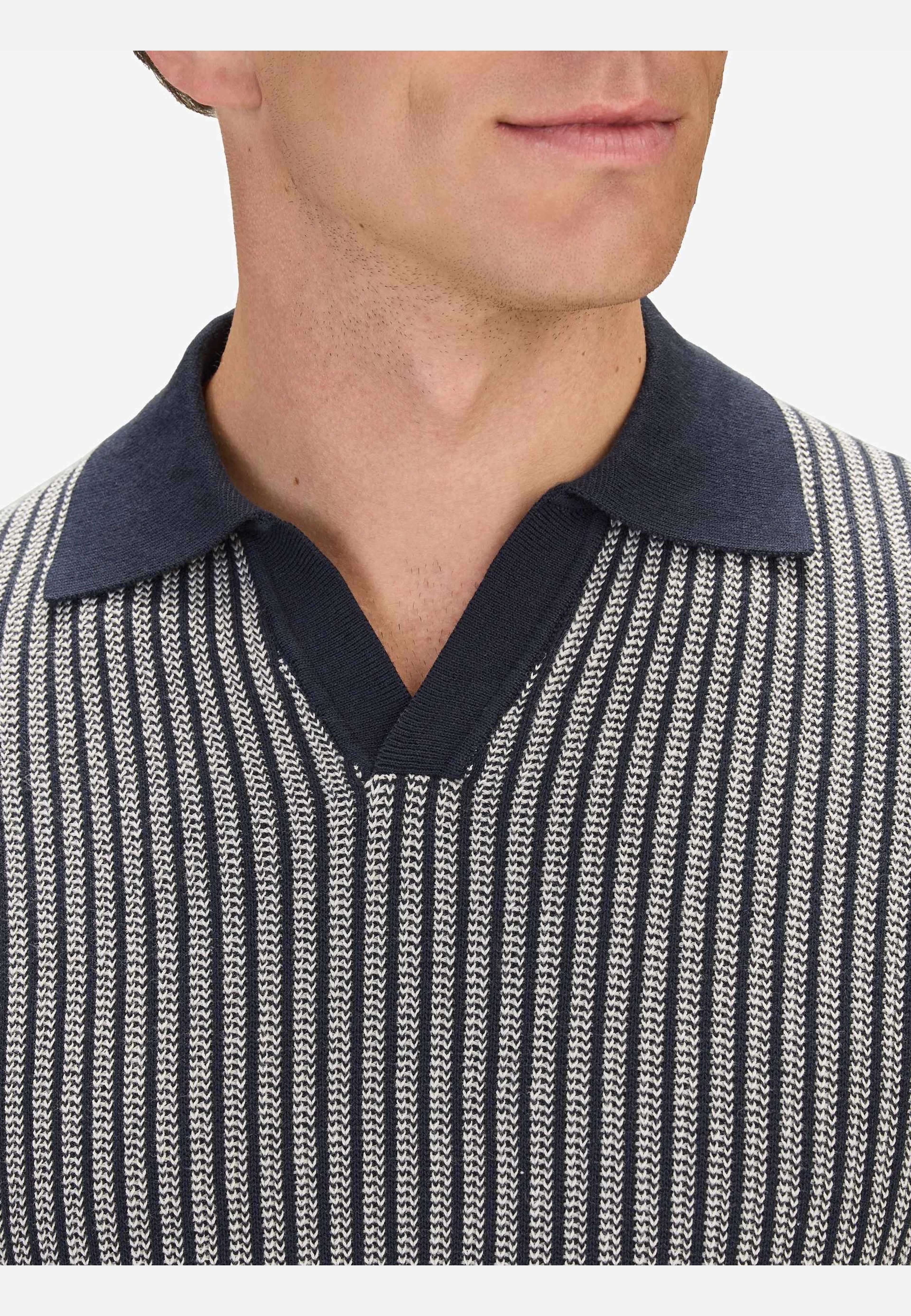 Polo S/s Vertical Stripe Sweater (lucas), från John Henric, i färgen navy blue. Klicka för att öppna bilden i stort format