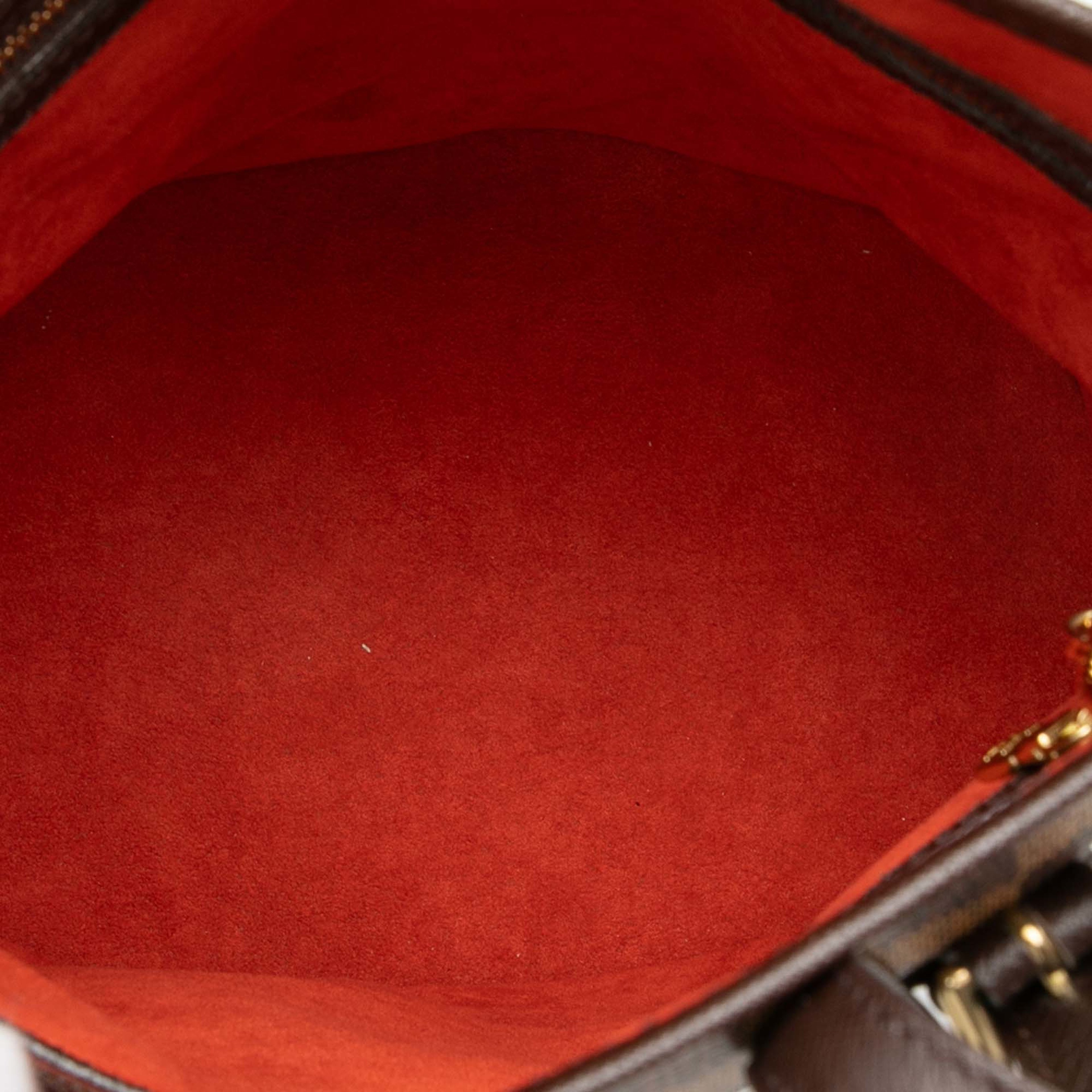 Louis Vuitton Damier Ebene Marais, från Luxclusif, i färgen brown. Klicka för att öppna bilden i stort format