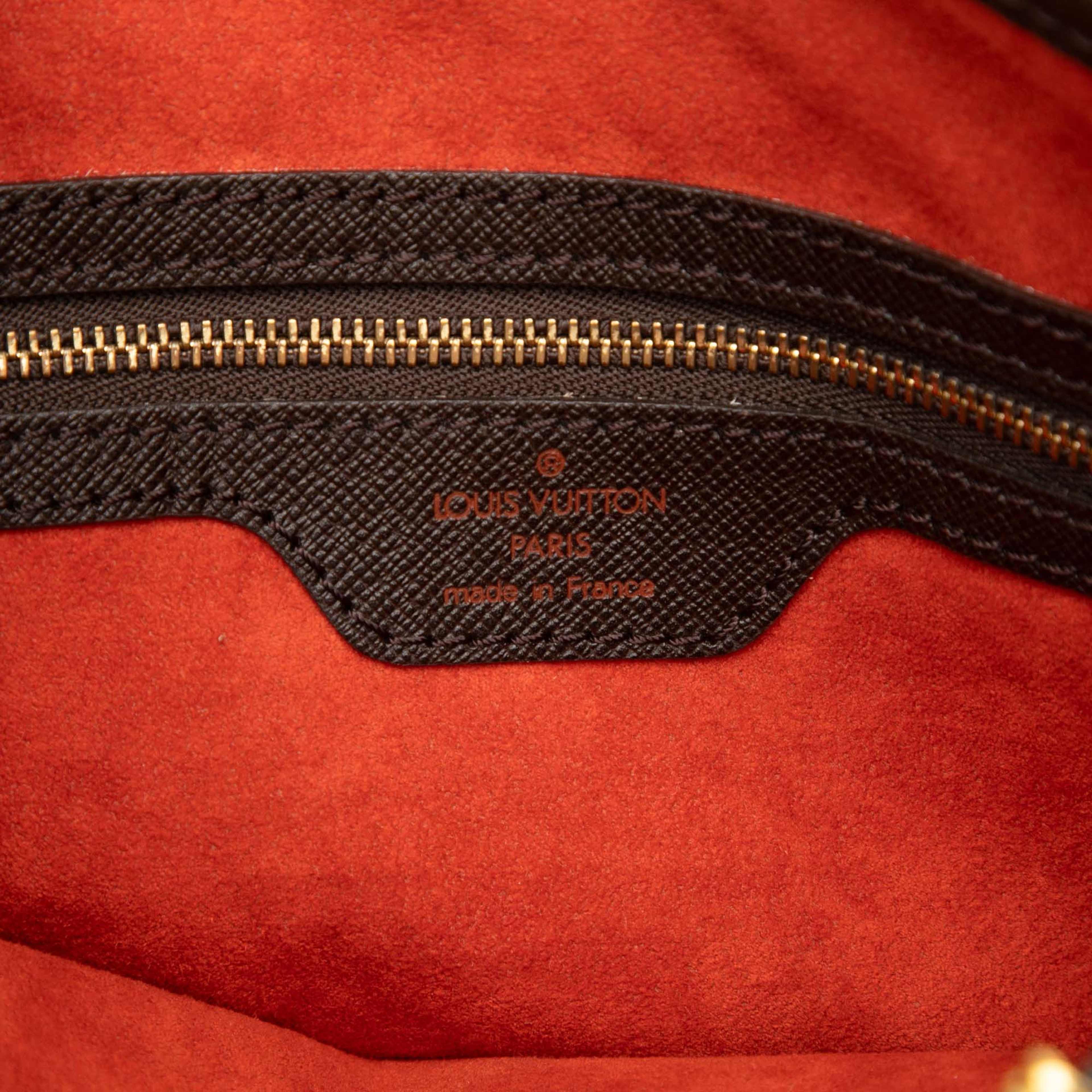 Louis Vuitton Damier Ebene Marais, från Luxclusif, i färgen brown. Klicka för att öppna bilden i stort format