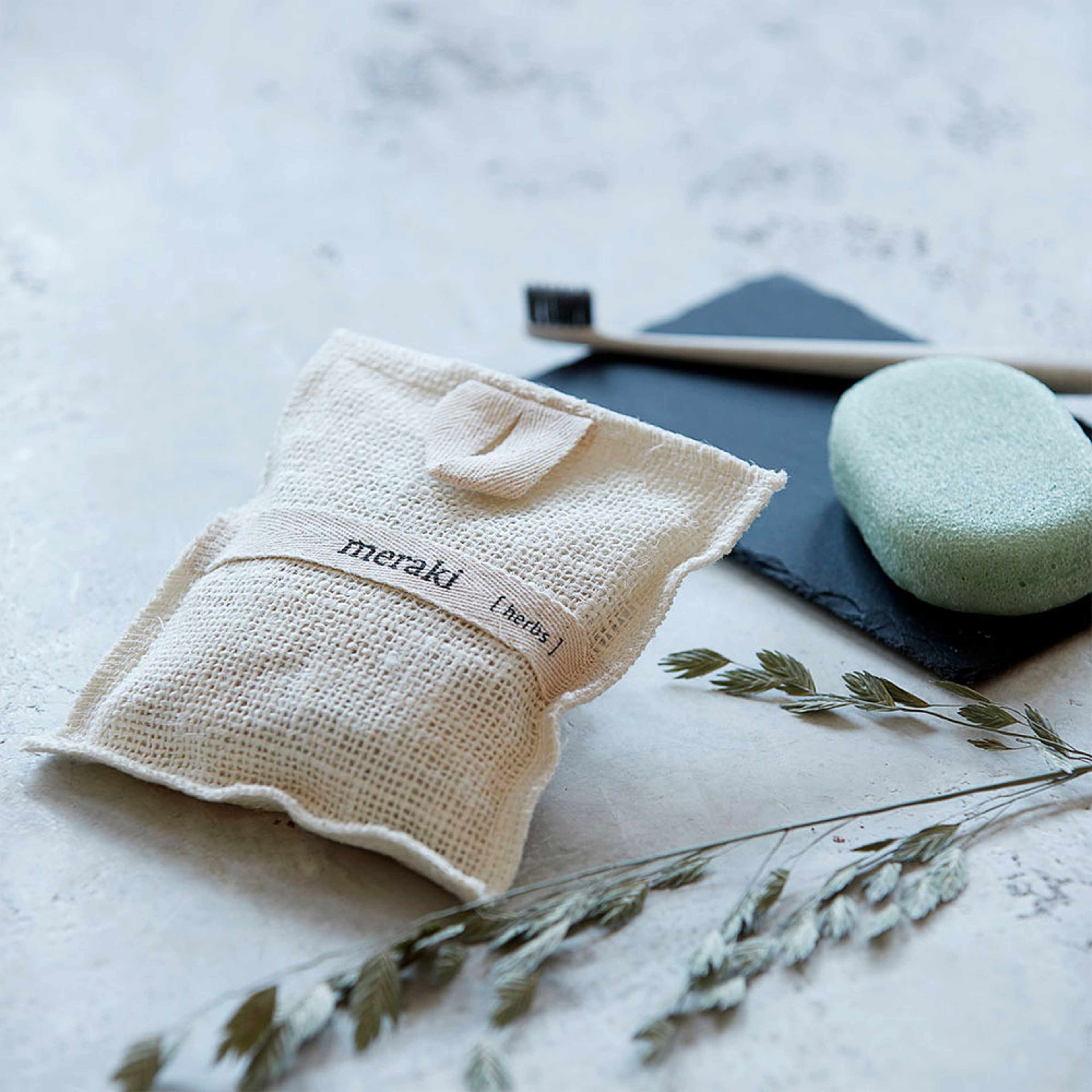 Bath Mitt, Herbs, från Meraki. Klicka för att öppna bilden i stort format