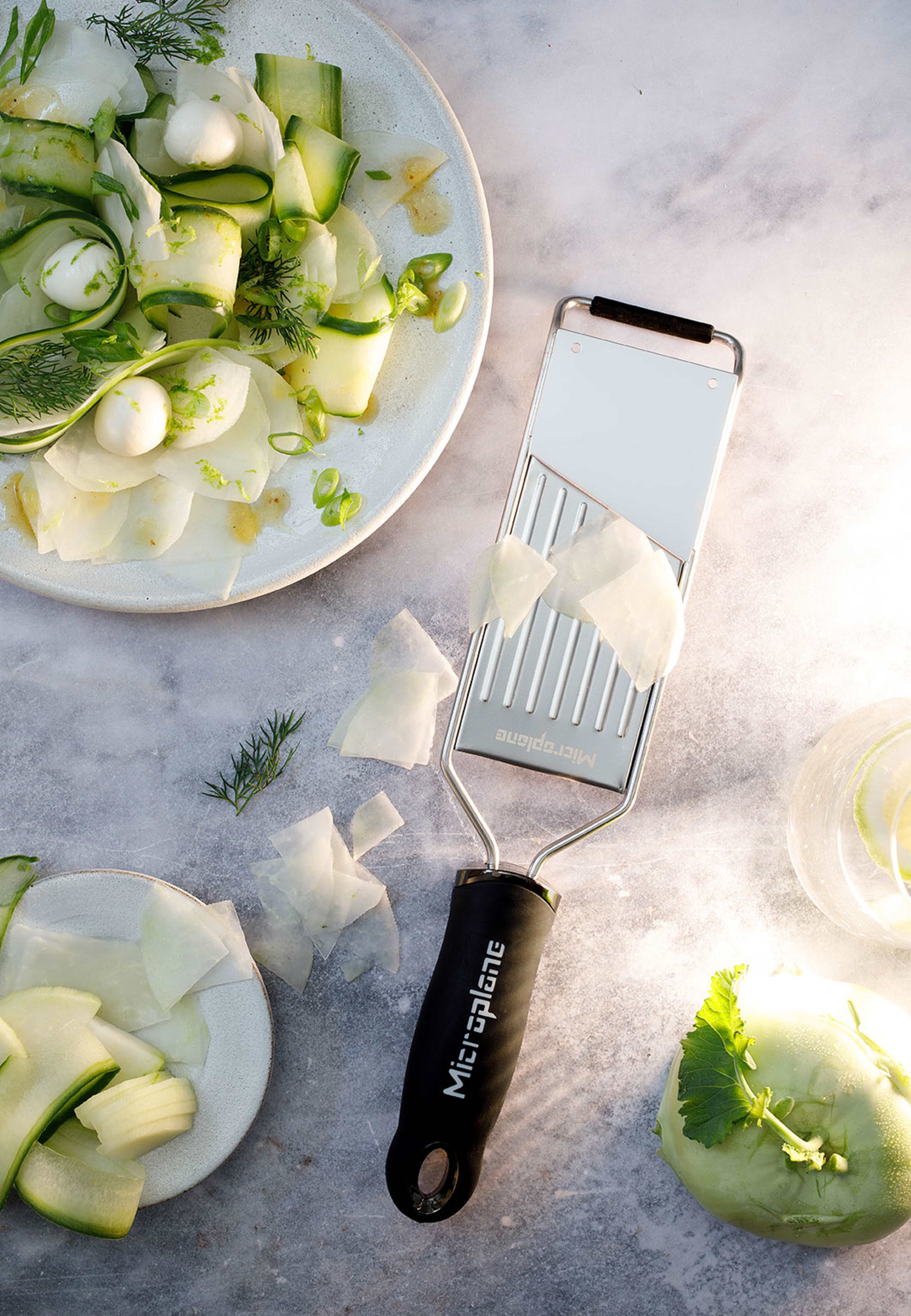 Gourmet Slicer Mandolinjärn, från Microplane, i färgen Black. Klicka för att öppna bilden i stort format