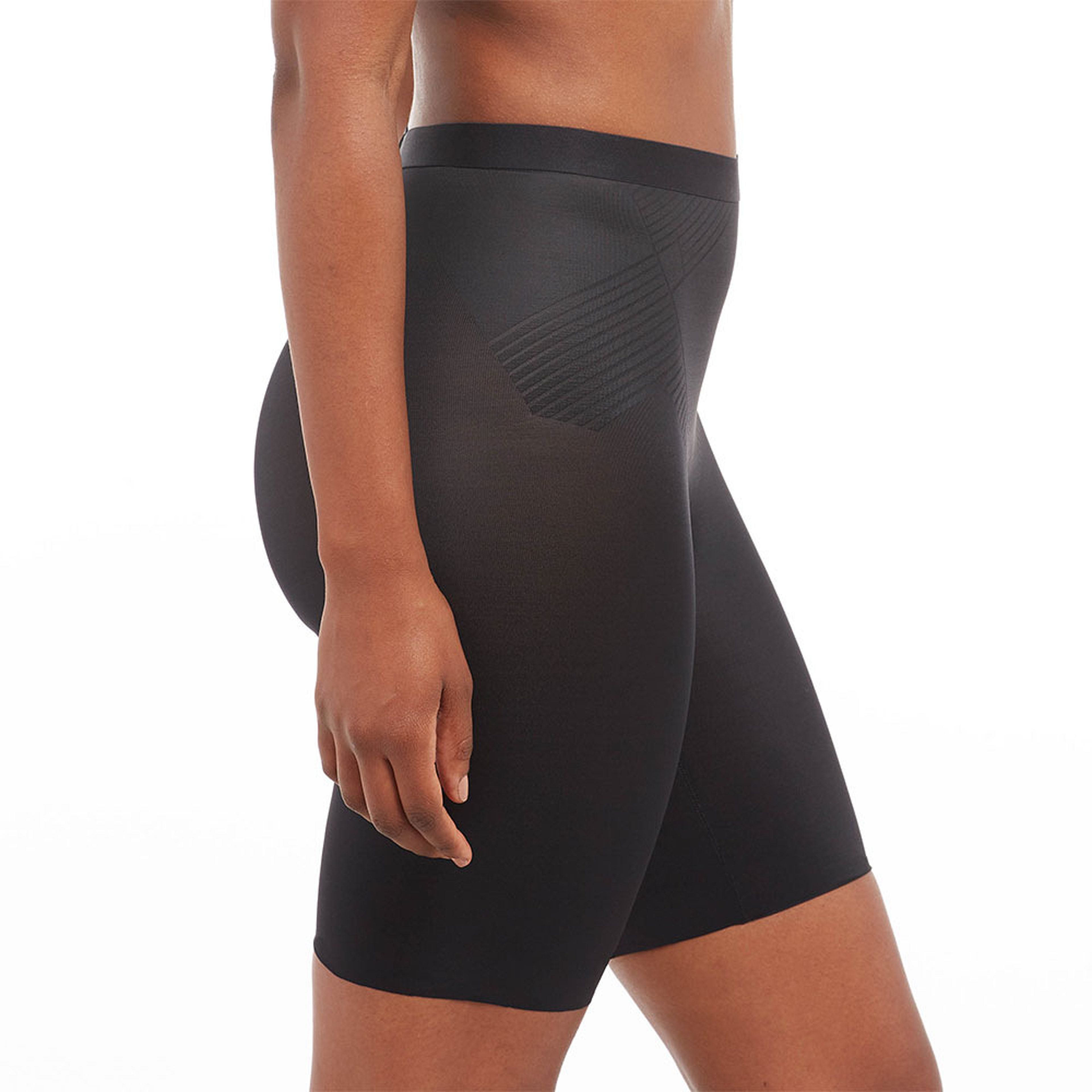 SPANXshape™ Invisible Mid-Thigh Short