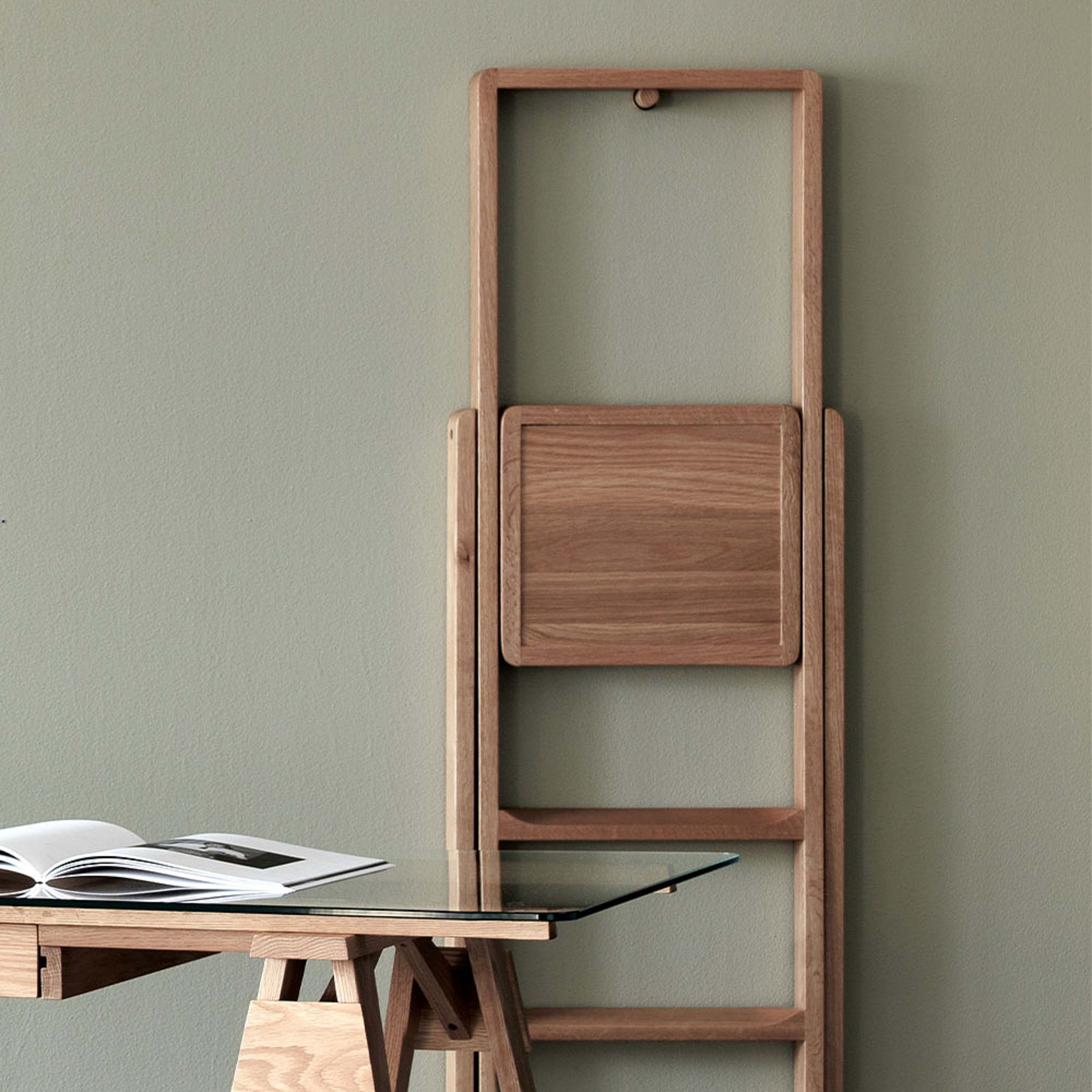 Step stepladder