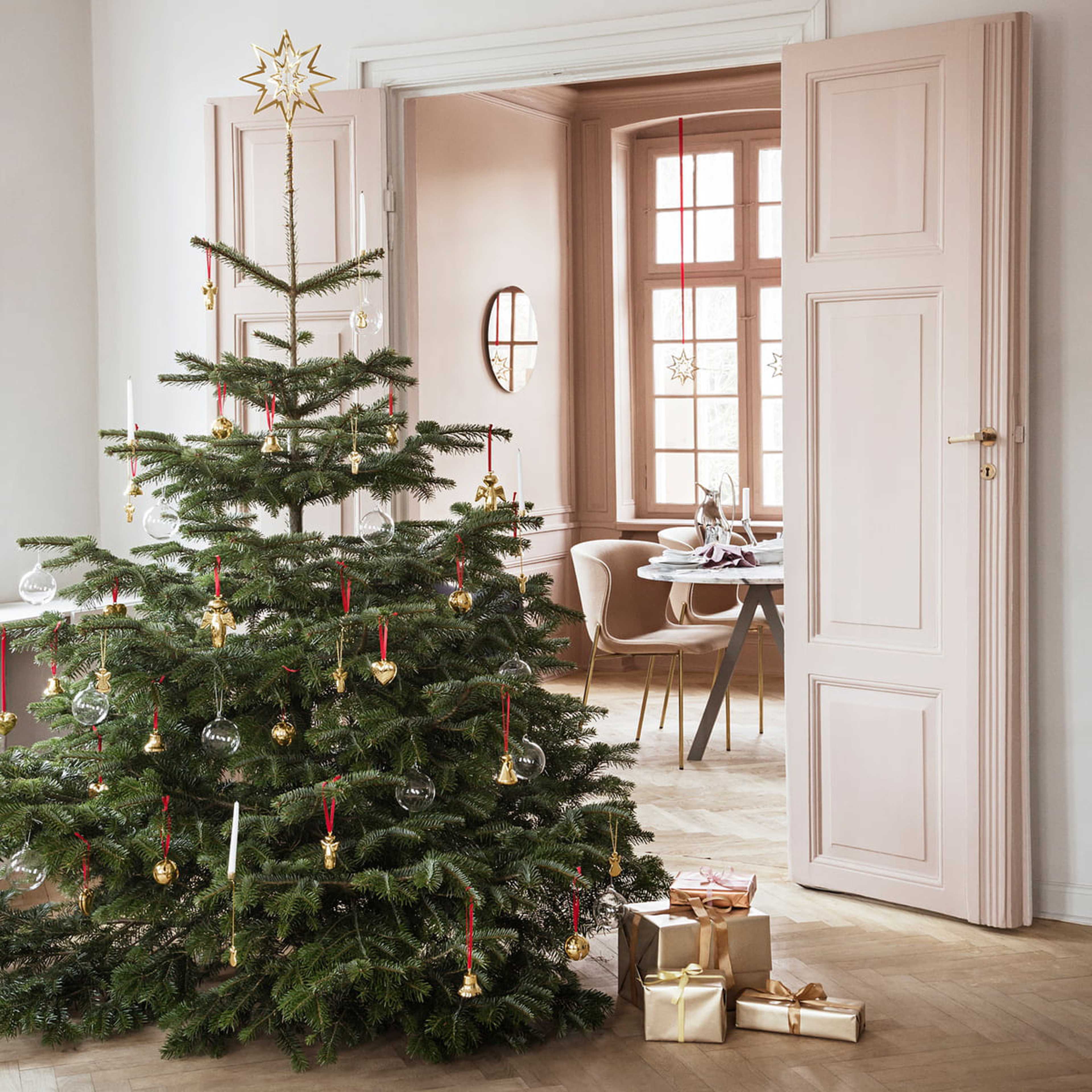 Julgransstjärna liten, förgylld, från Georg Jensen. Klicka för att öppna bilden i stort format