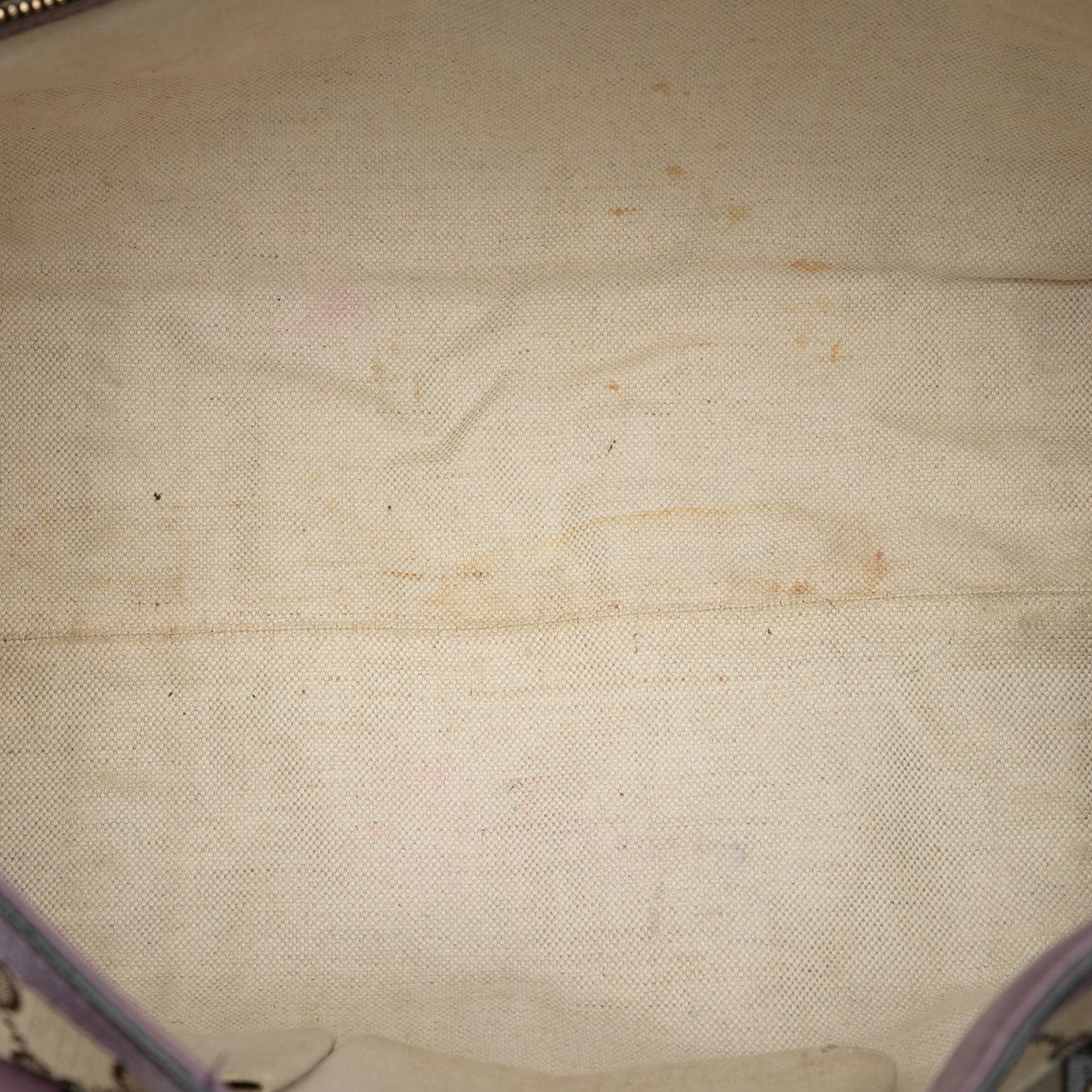 Gucci Gg Canvas Miss Gg Tote, från Luxclusif, i färgen beige. Klicka för att öppna bilden i stort format