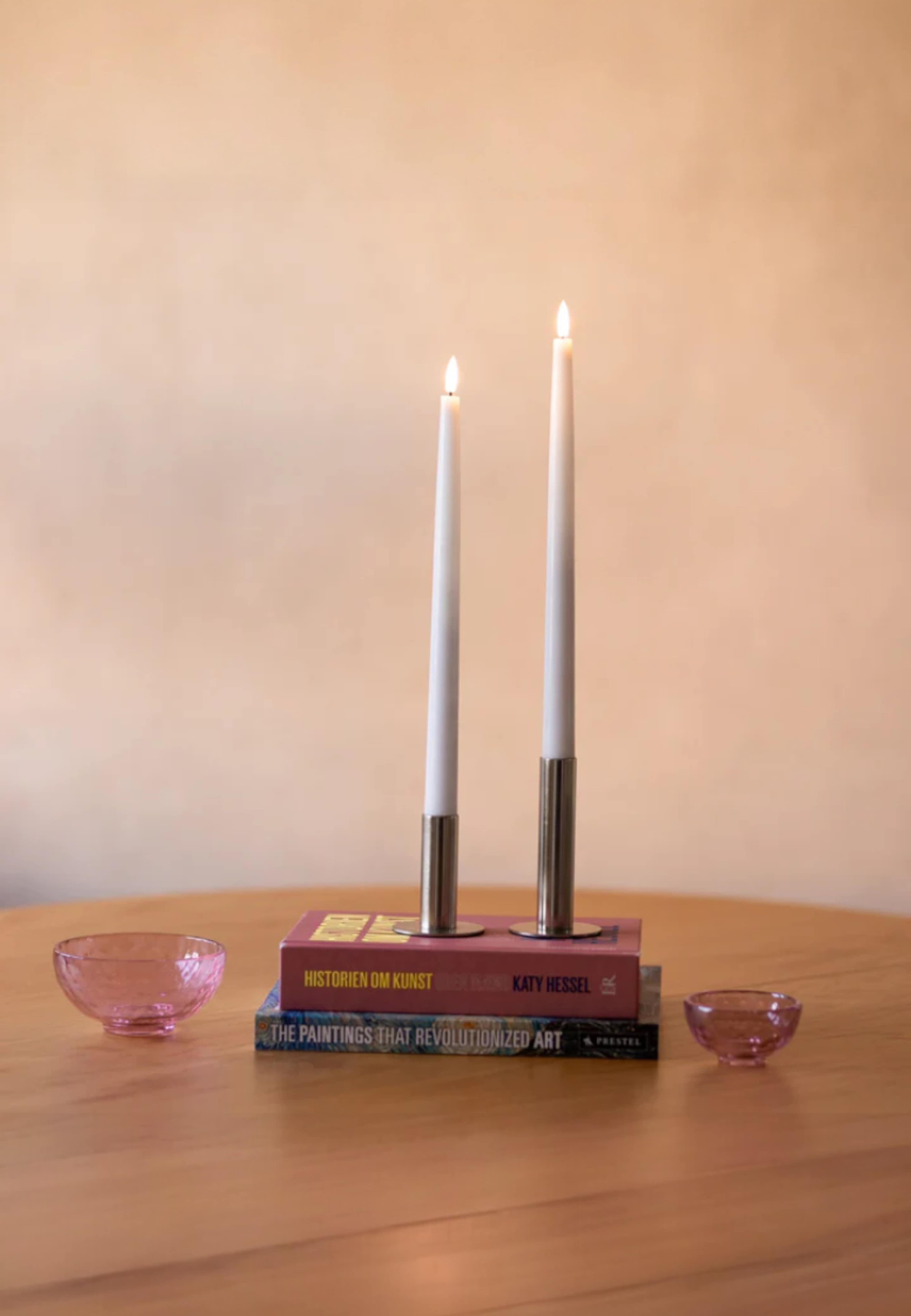 Luna Led Koniskt Ljus 2 St, från Led Nordic, i färgen vit. Klicka för att öppna bilden i stort format