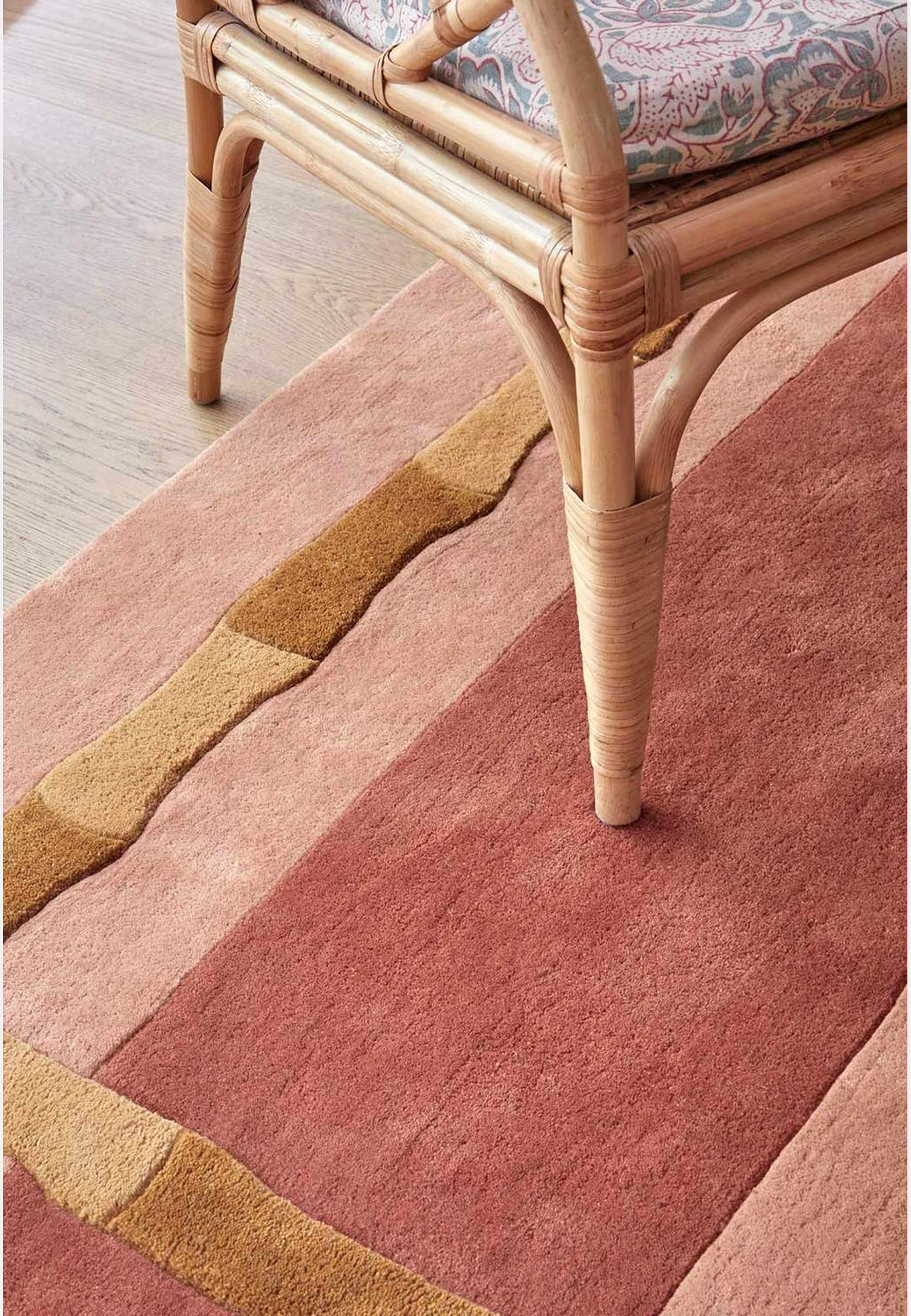 Alice Crawley Bamboo Stripe Terracotta, från Layered, i färgen stripe terracotta. Klicka för att öppna bilden i stort format