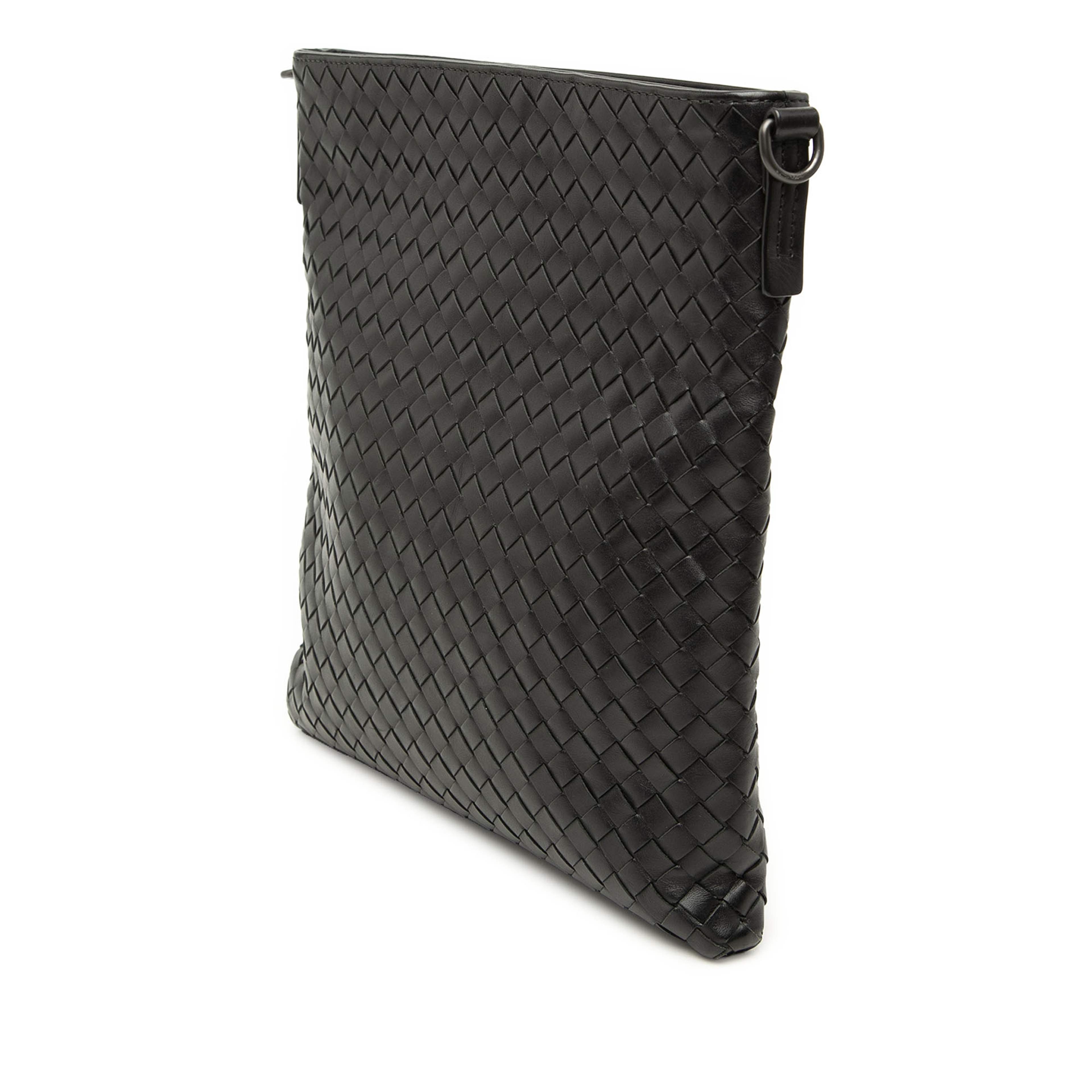 Bottega Veneta Nappa Intrecciato Vn Crossbody, från Luxclusif, i färgen svart. Klicka för att öppna bilden i stort format