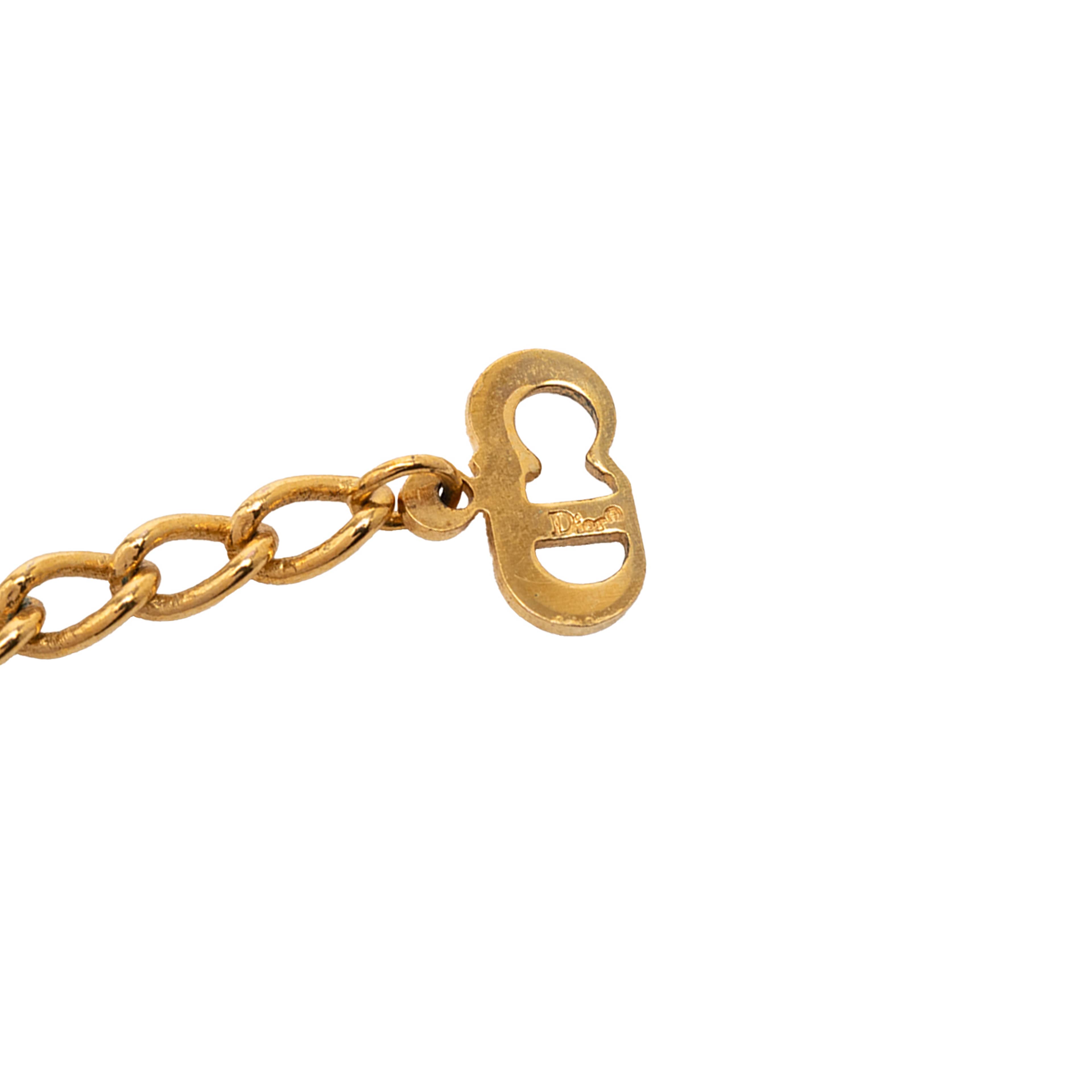 Dior Gold Plated Rhinestone Cd Pendant Necklace, från Luxclusif, i färgen gold. Klicka för att öppna bilden i stort format