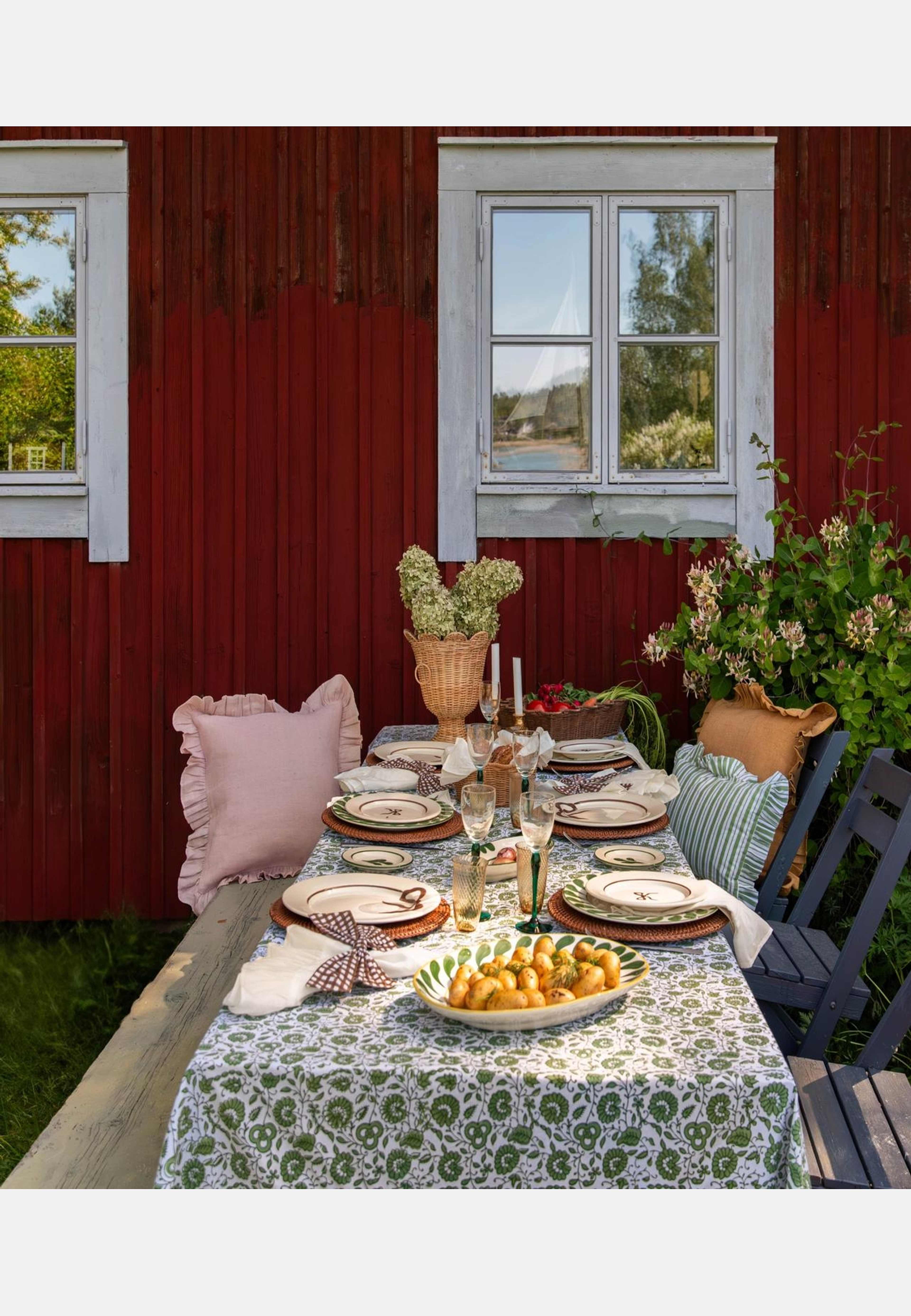 Scallop Rottingvas - 30x31 Cm, från Pick A Poppy, i färgen natural. Klicka för att öppna bilden i stort format