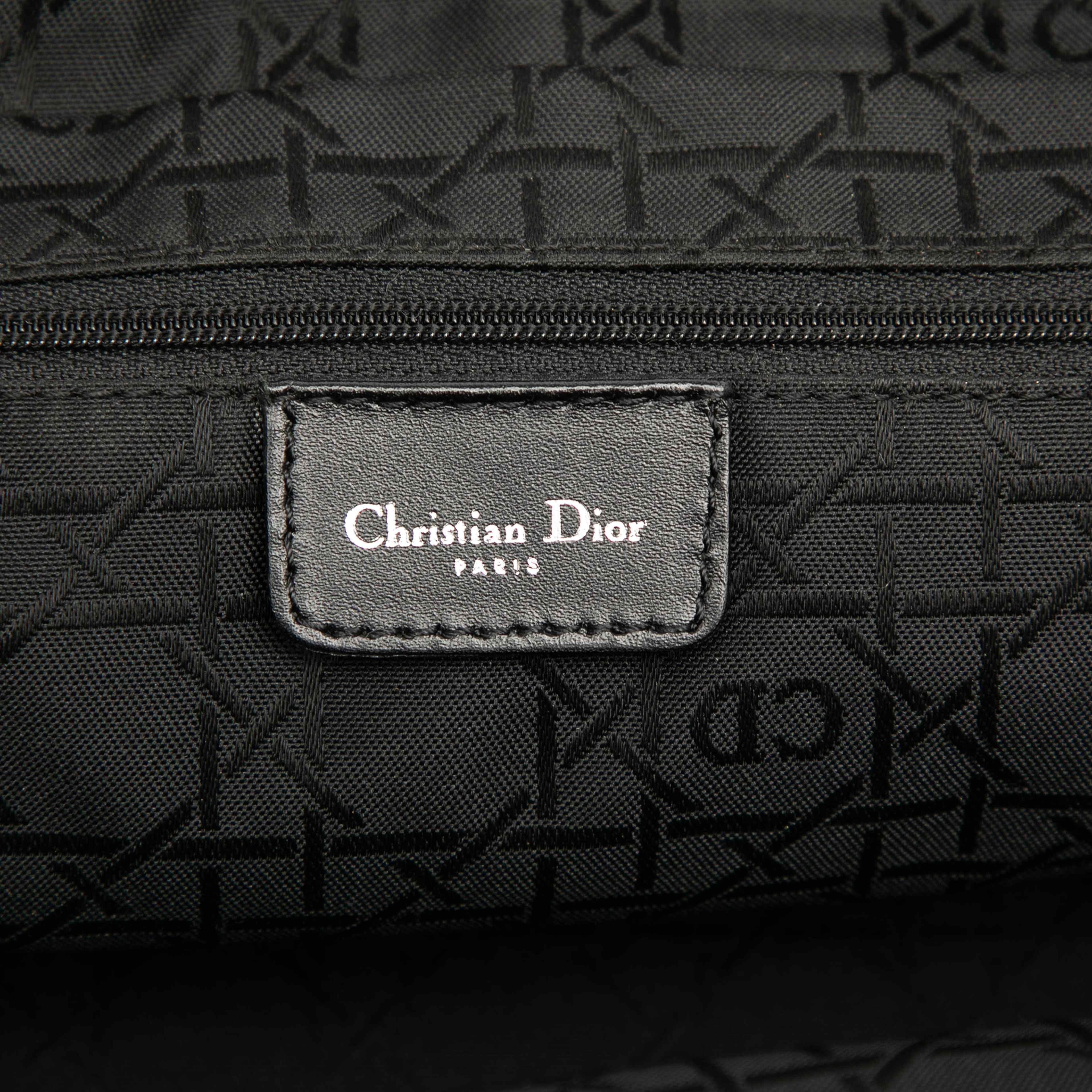 Dior Nylon Cannage Lady Dior East West, från Luxclusif, i färgen black. Klicka för att öppna bilden i stort format