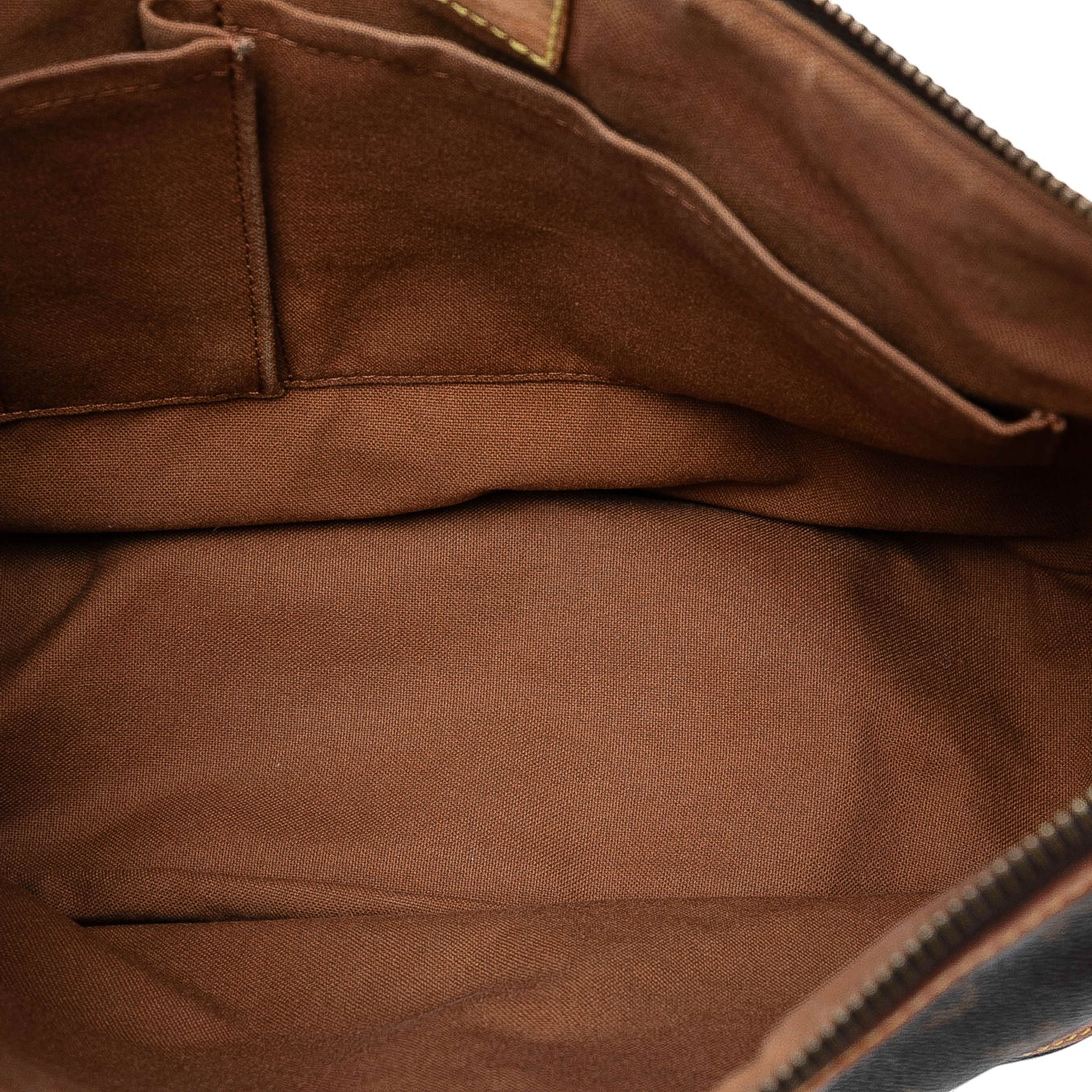 Louis Vuitton Monogram Tulum Gm, från Luxclusif, i färgen brown. Klicka för att öppna bilden i stort format