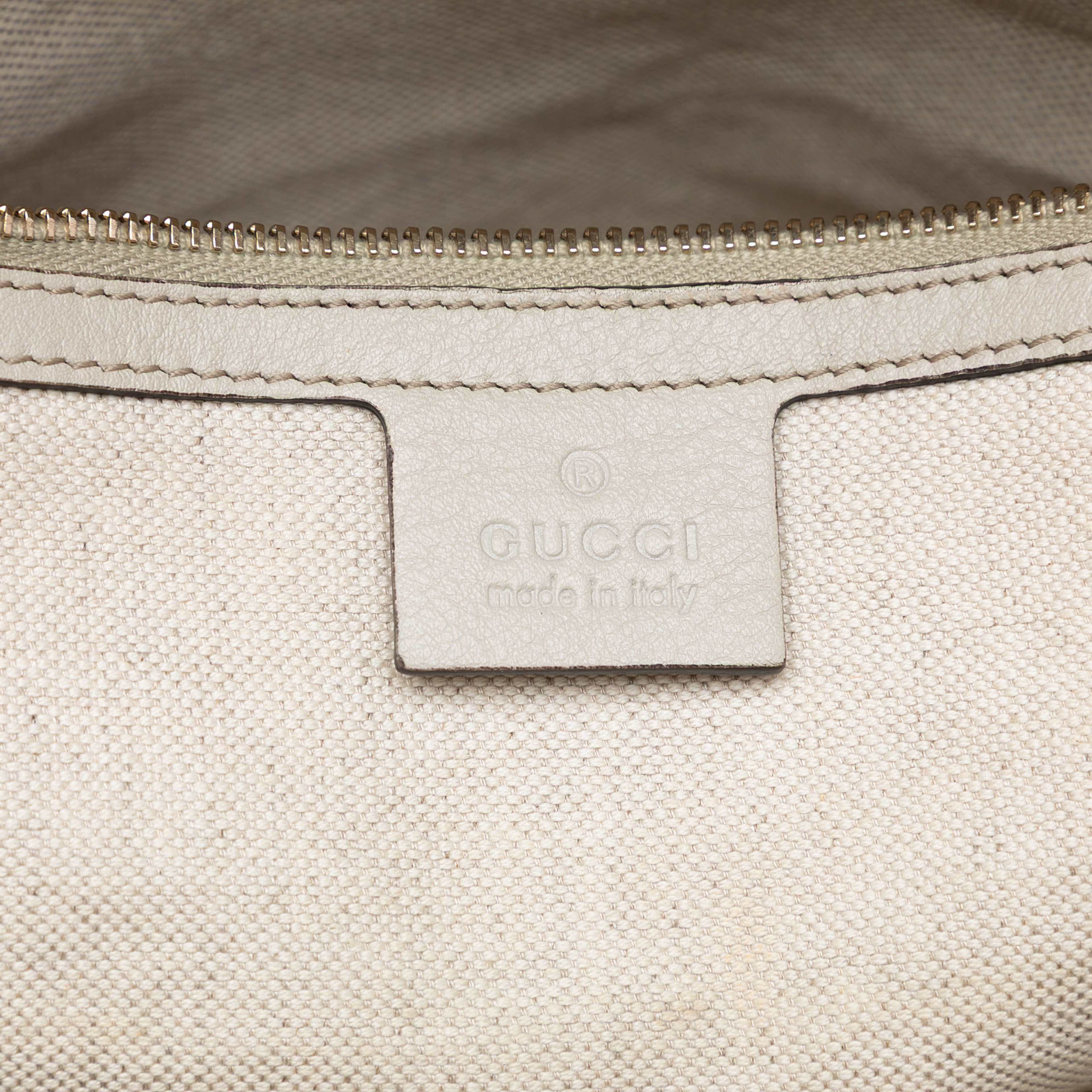Gucci Large Microguccissima Nice Dome Top Handle Bag, från Luxclusif, i färgen white. Klicka för att öppna bilden i stort format