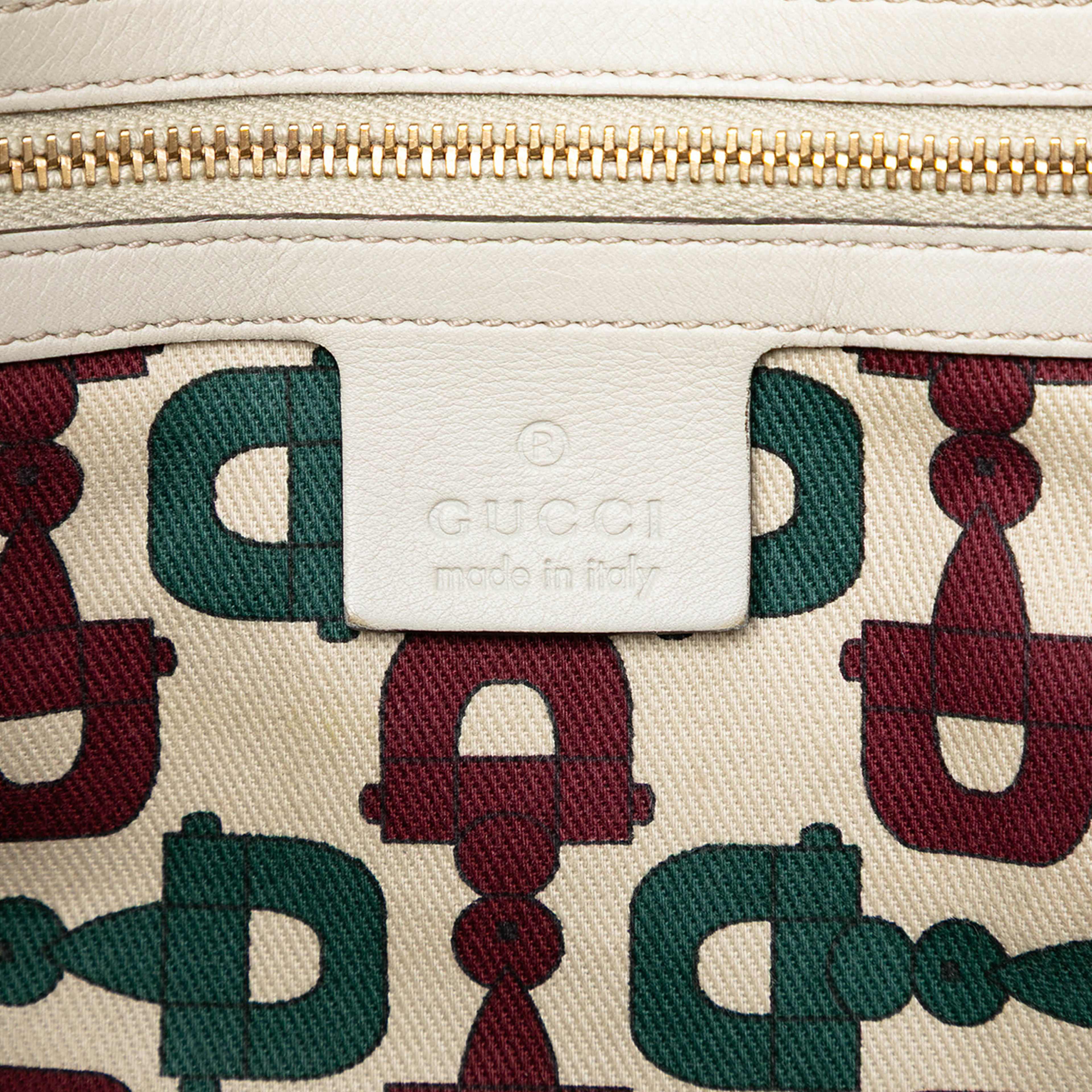 Gucci Large Guccissima Hysteria Satchel, från Luxclusif, i färgen white. Klicka för att öppna bilden i stort format