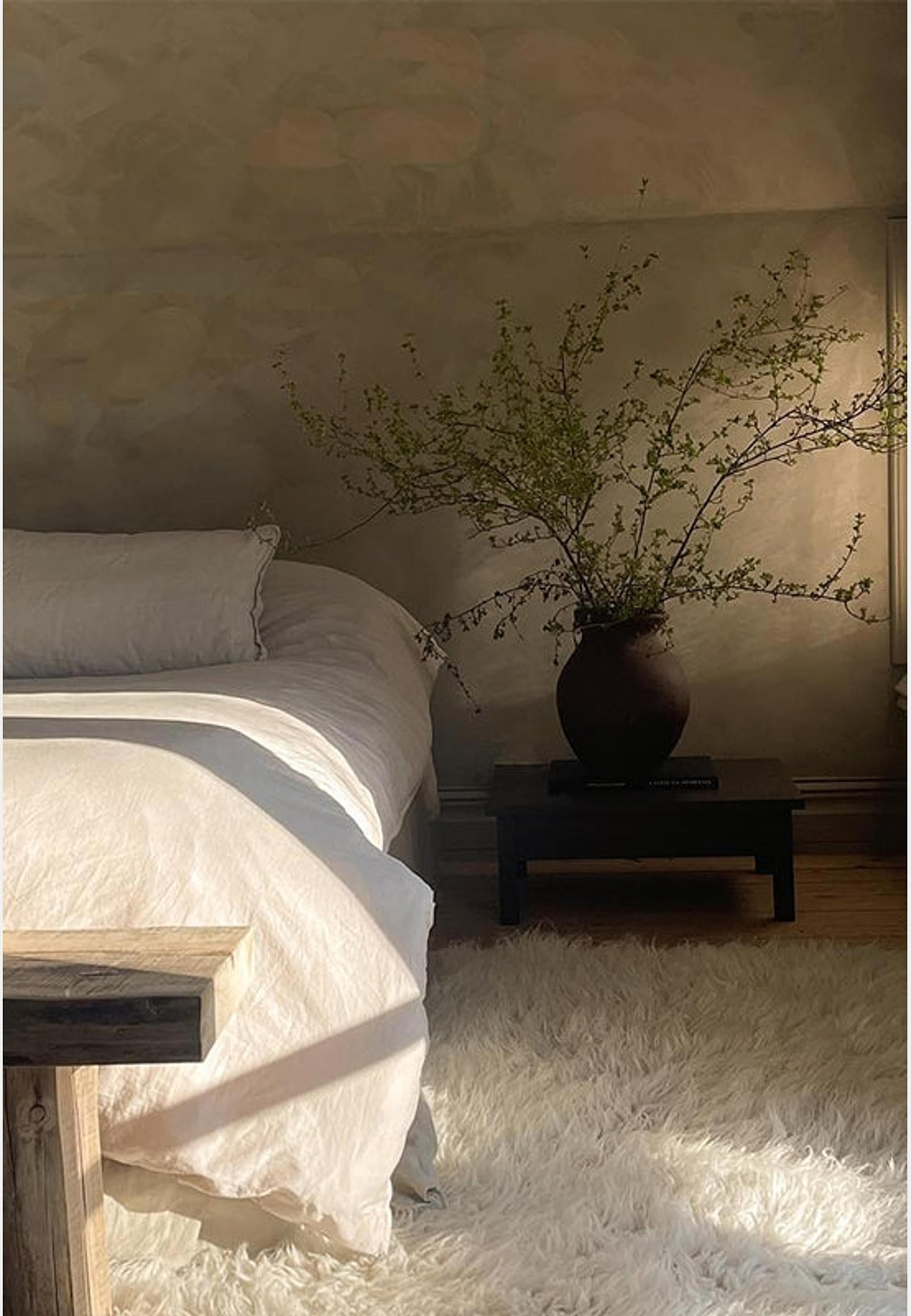 Shaggy Ullmatta  200x300cm, från Layered, i färgen bone white. Klicka för att öppna bilden i stort format