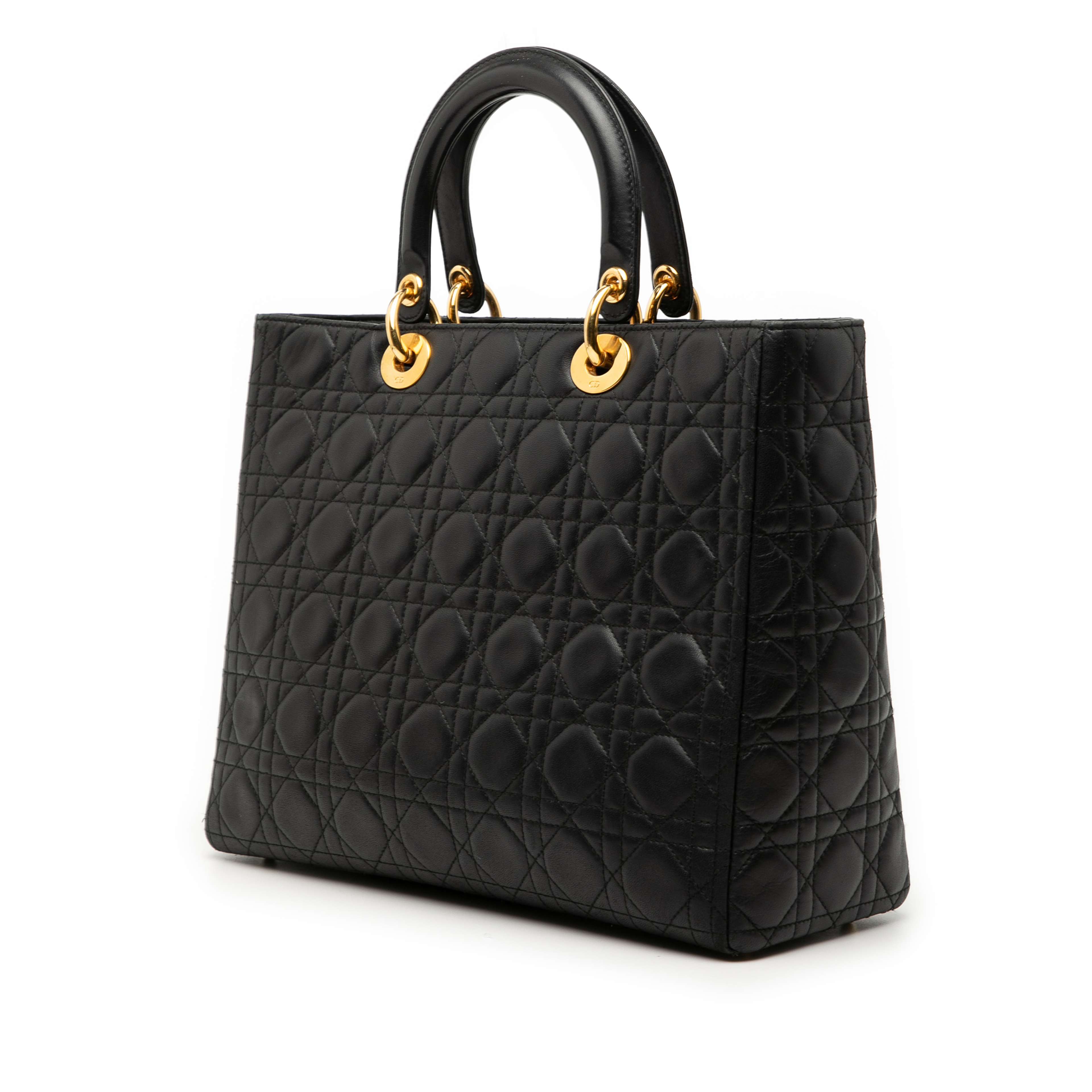 Dior Large Lambskin Cannage Lady Dior, från Luxclusif, i färgen black. Klicka för att öppna bilden i stort format