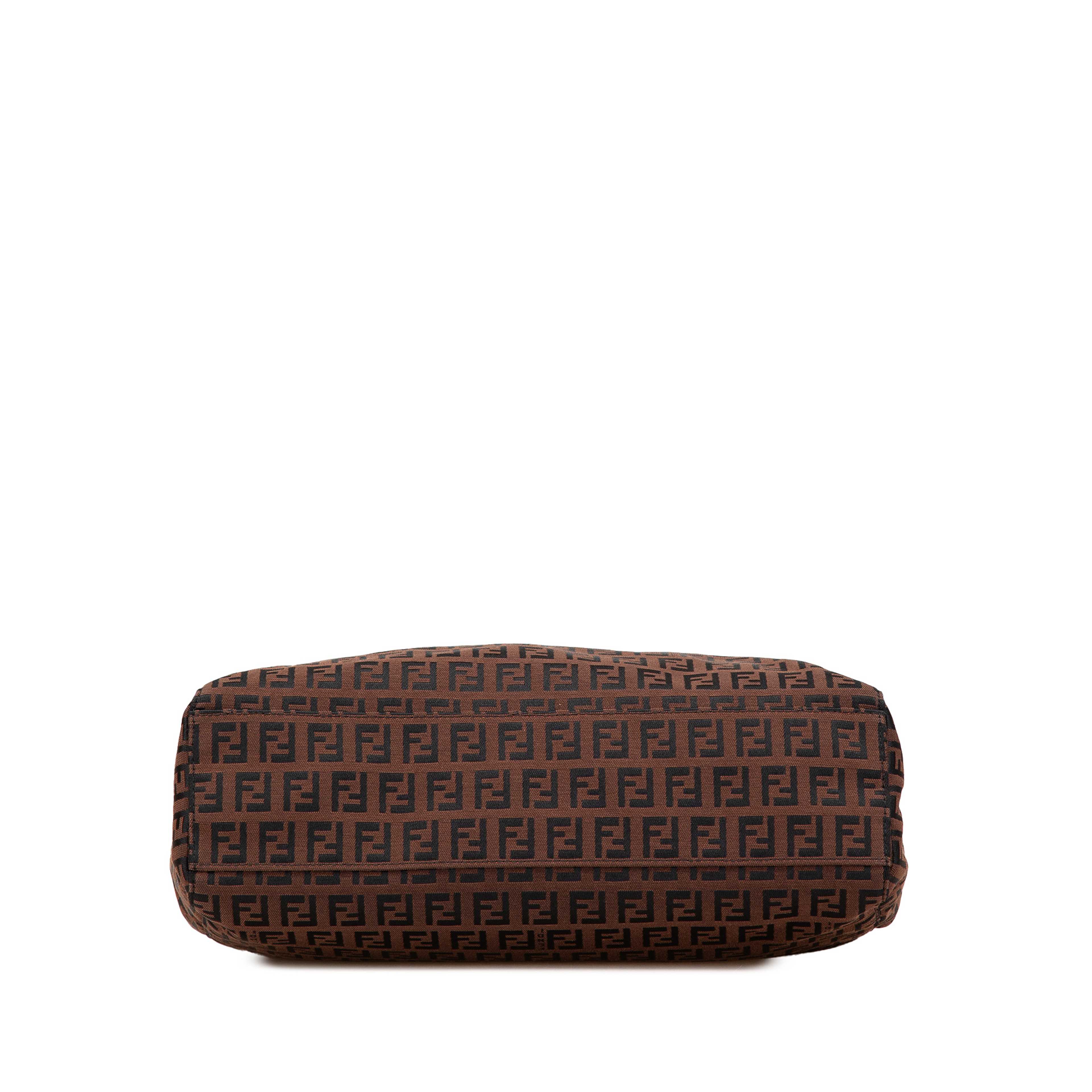 Fendi Zucchino Canvas Tote, från Luxclusif, i färgen brun. Klicka för att öppna bilden i stort format