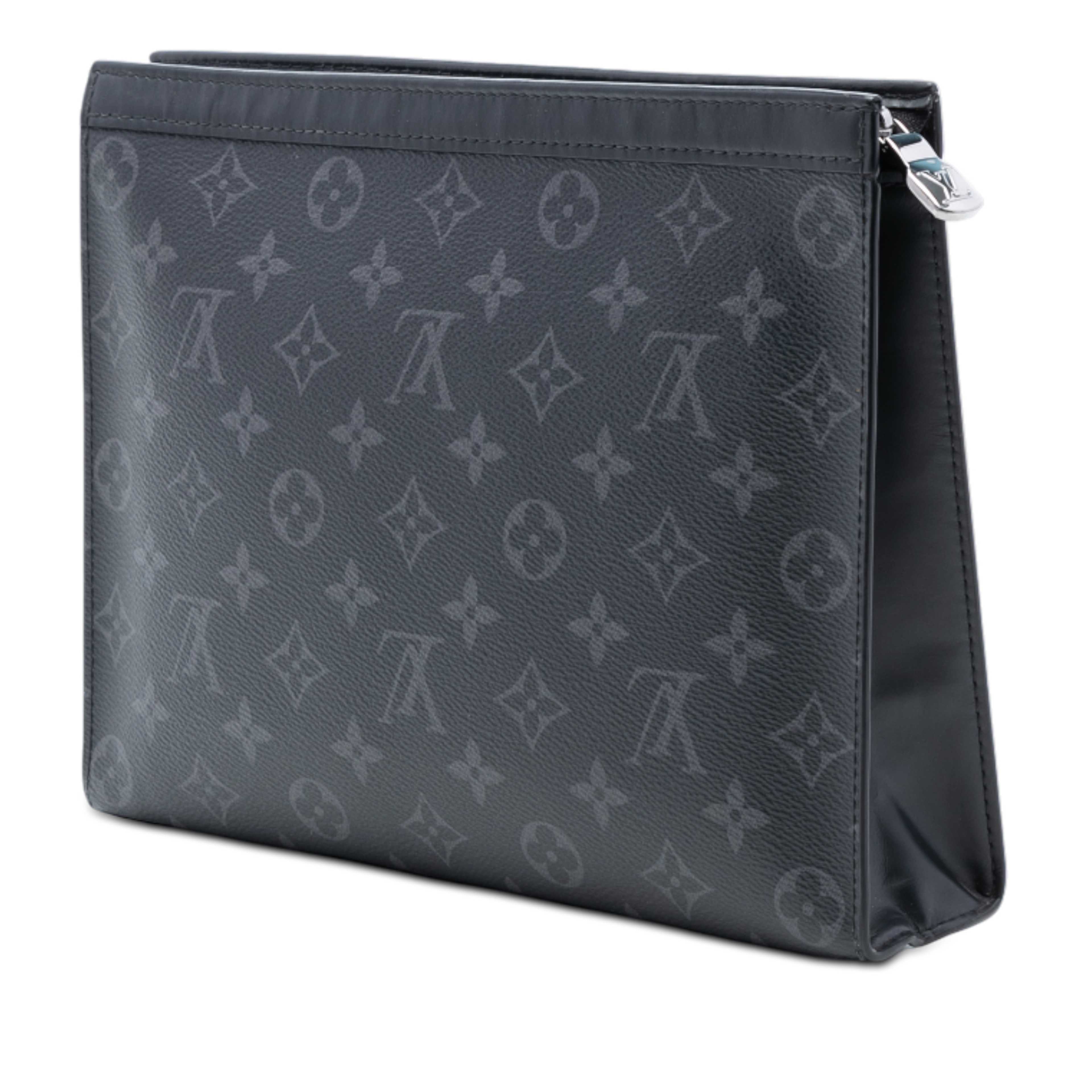 Louis Vuitton Monogram Eclipse Pochette Voyage Mm, från Luxclusif, i färgen black. Klicka för att öppna bilden i stort format