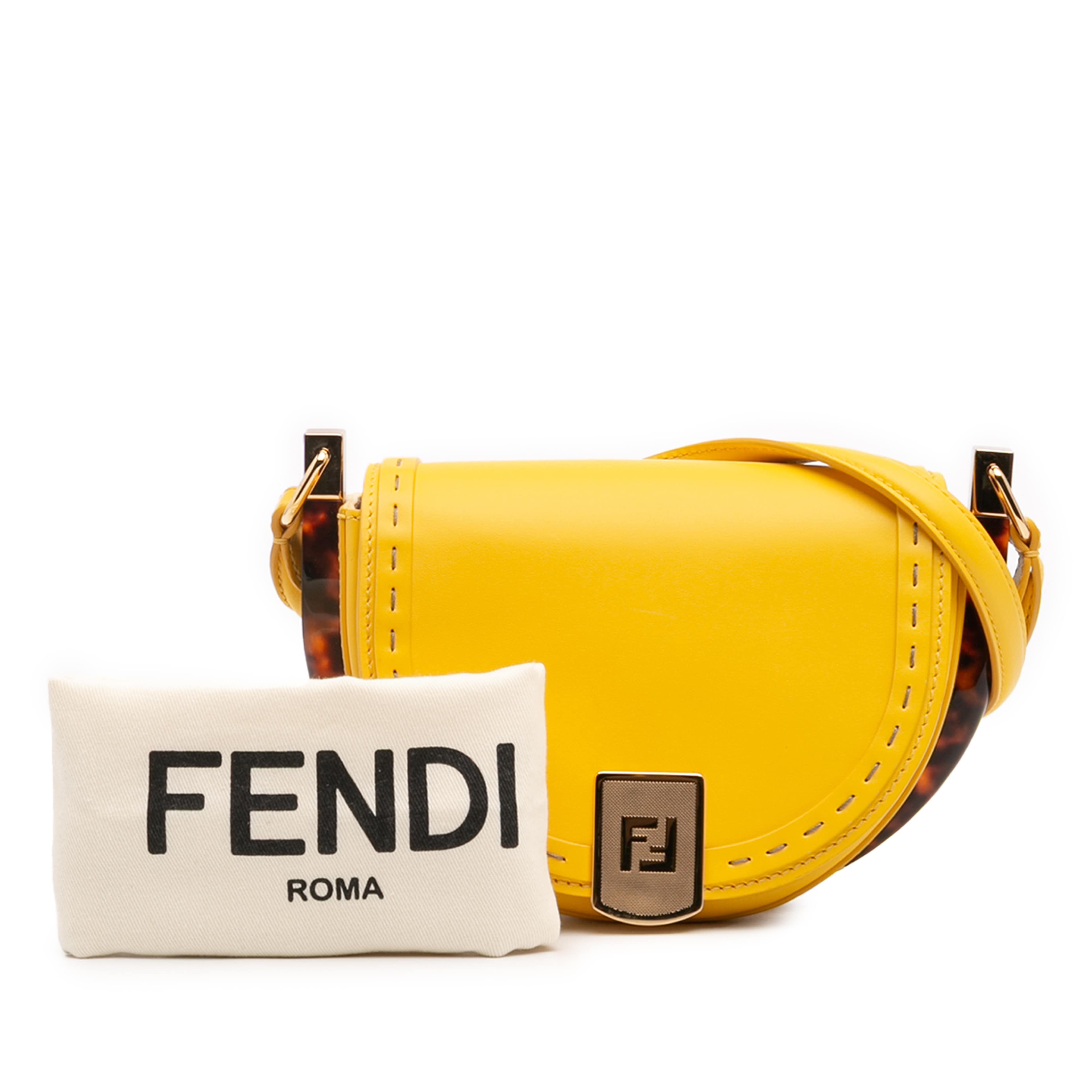 Fendi Leather Moonlight Crossbody, från Luxclusif, i färgen gul. Klicka för att öppna bilden i stort format