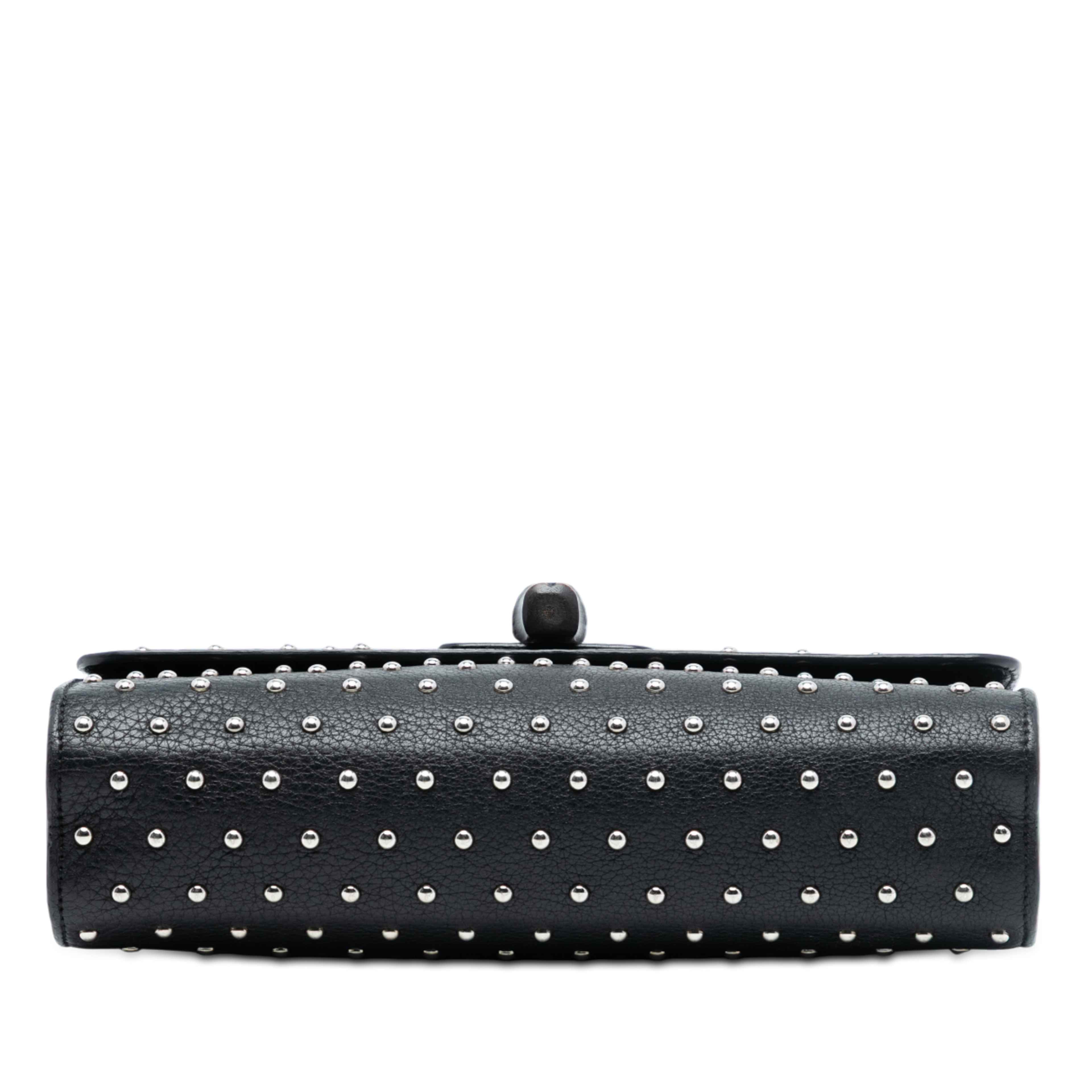 Gucci Medium Studded Leather Miss Bamboo Crossbody, från Luxclusif, i färgen black. Klicka för att öppna bilden i stort format