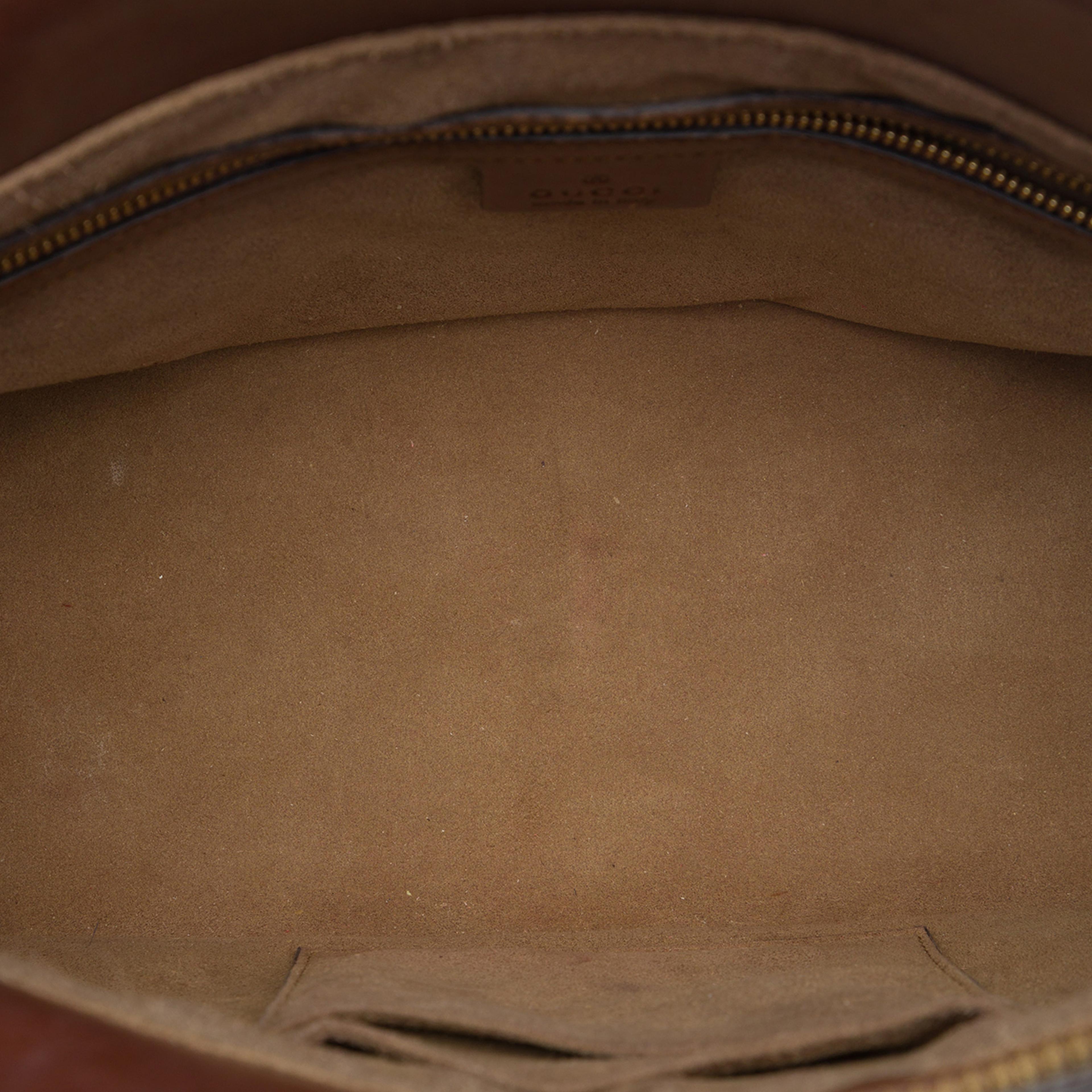 Gucci Gg Supreme Linea A Satchel, från Luxclusif, i färgen beige. Klicka för att öppna bilden i stort format