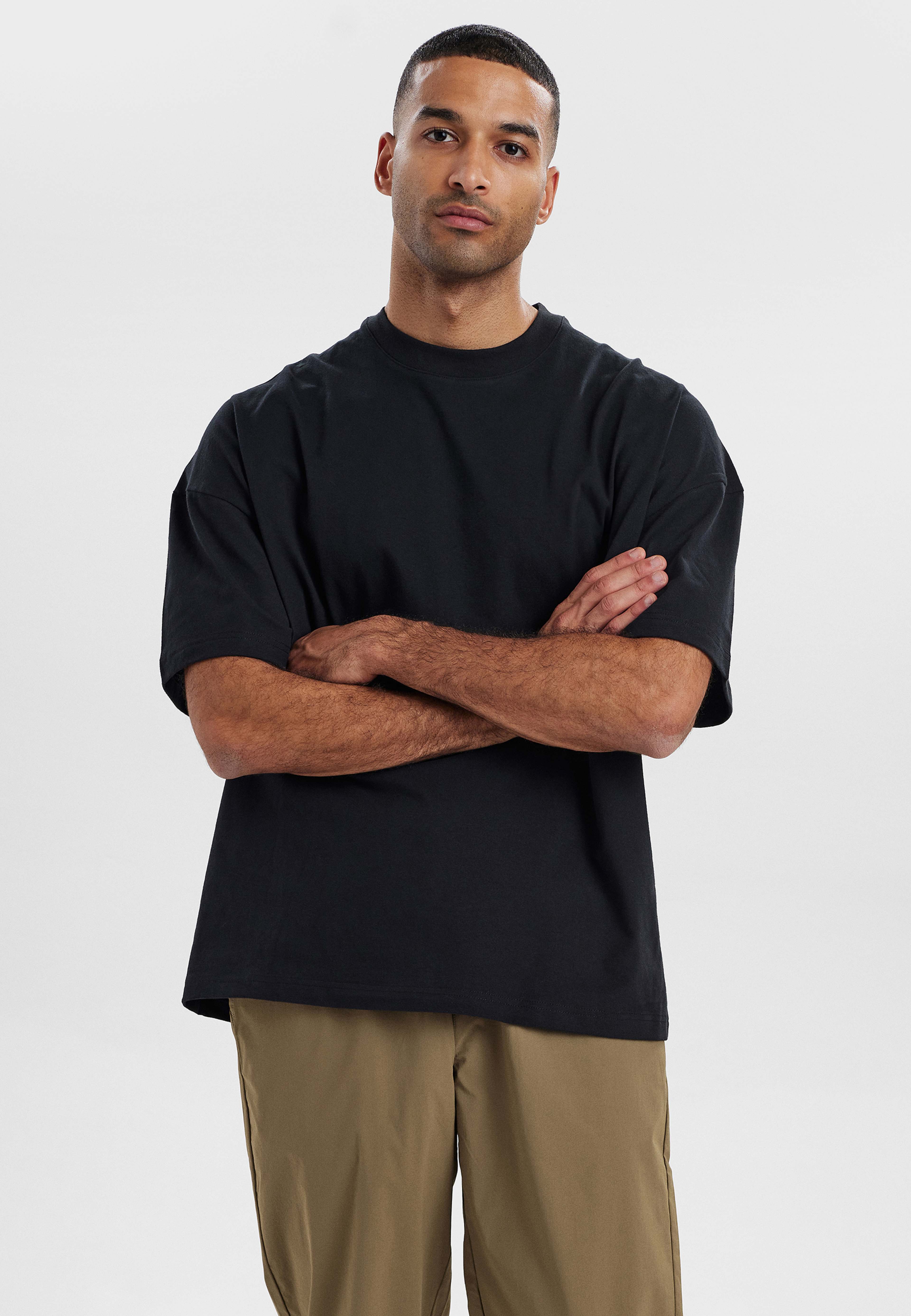 T-shirt Dev Bomull, från Resteröds, i färgen black. Klicka för att öppna bilden i stort format