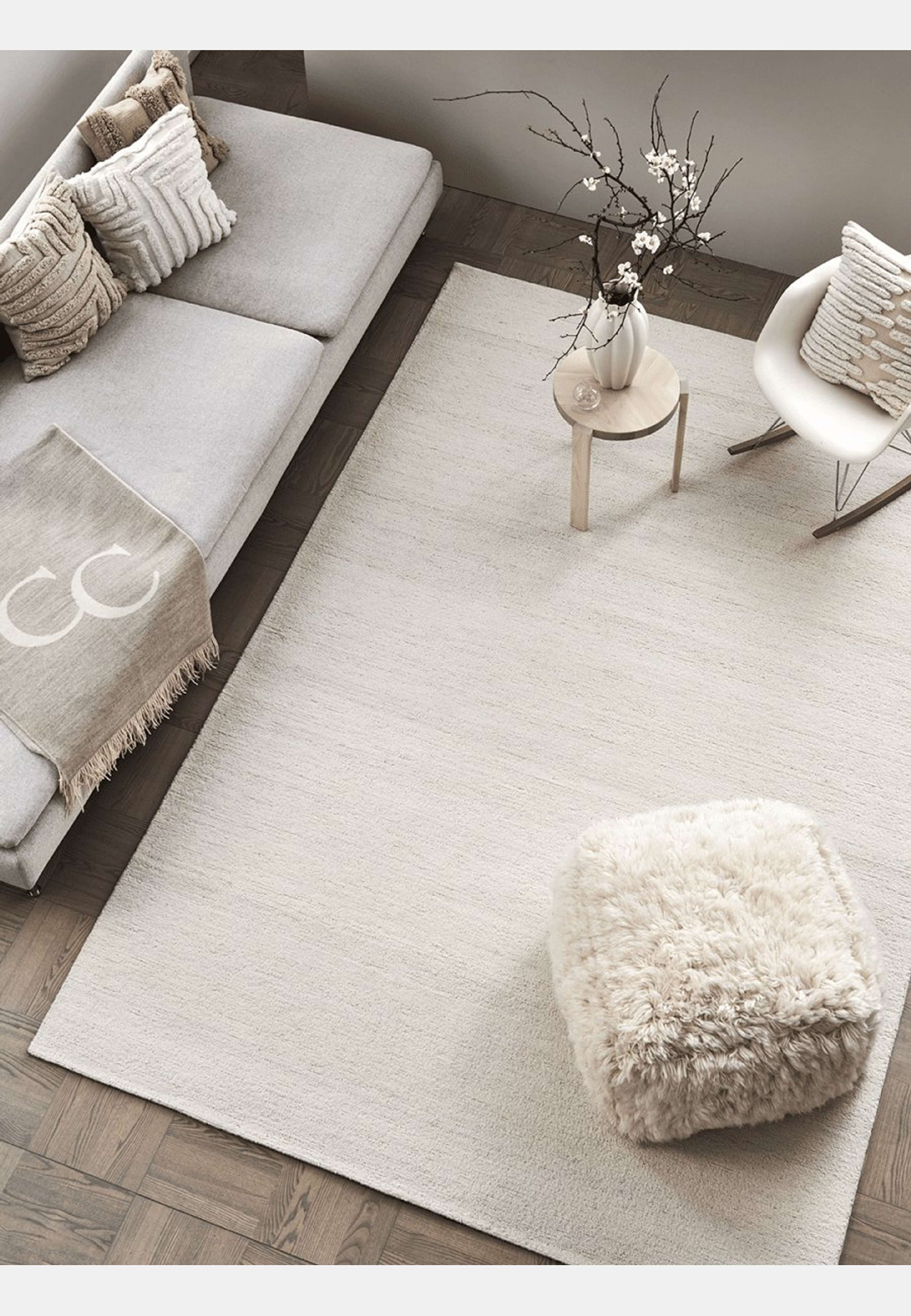 Matta Boucle, från Classic Collection, i färgen ivory. Klicka för att öppna bilden i stort format