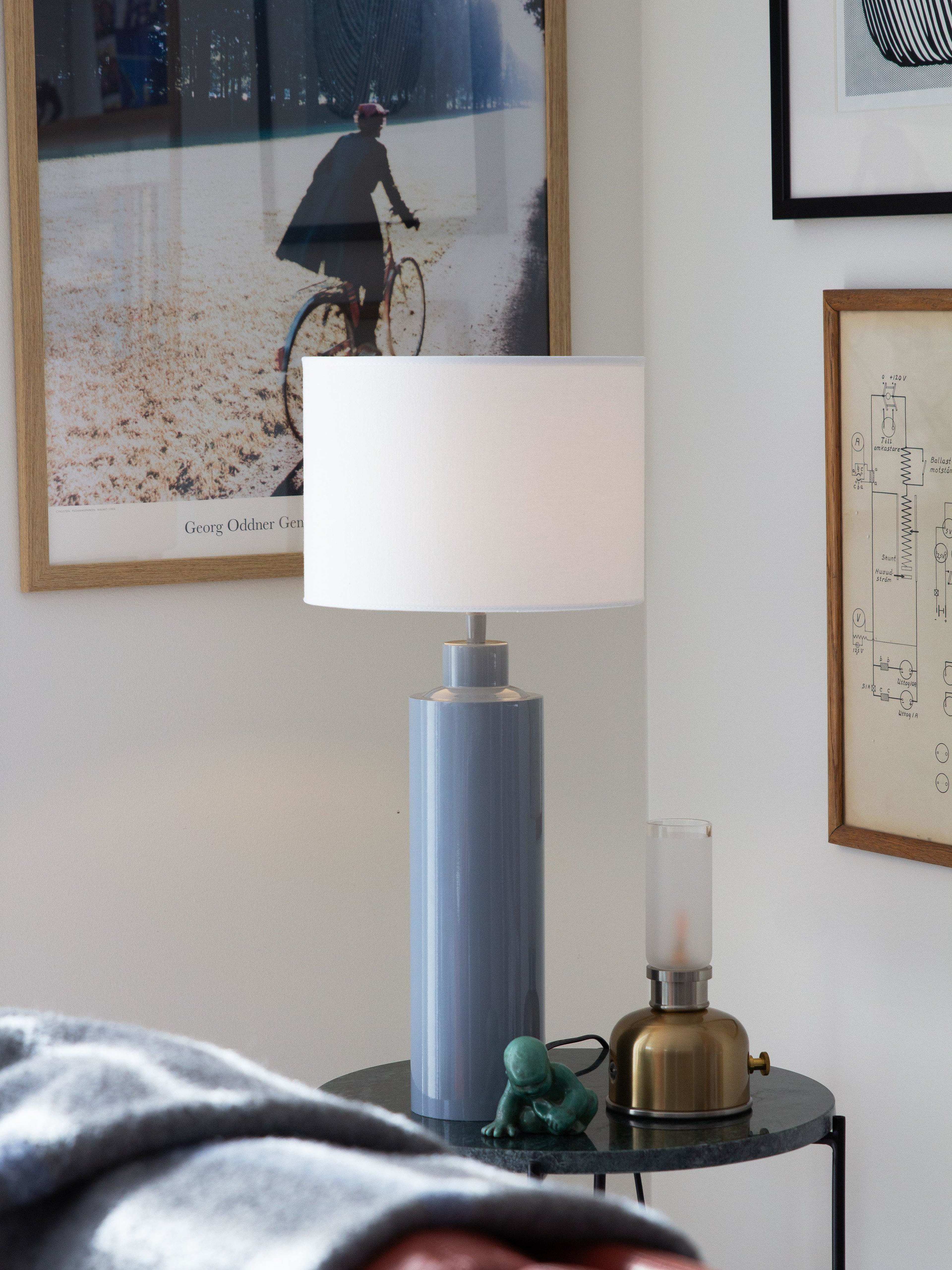 Solo Bordslampa, från PR Home, i färgen blue. Klicka för att öppna bilden i stort format