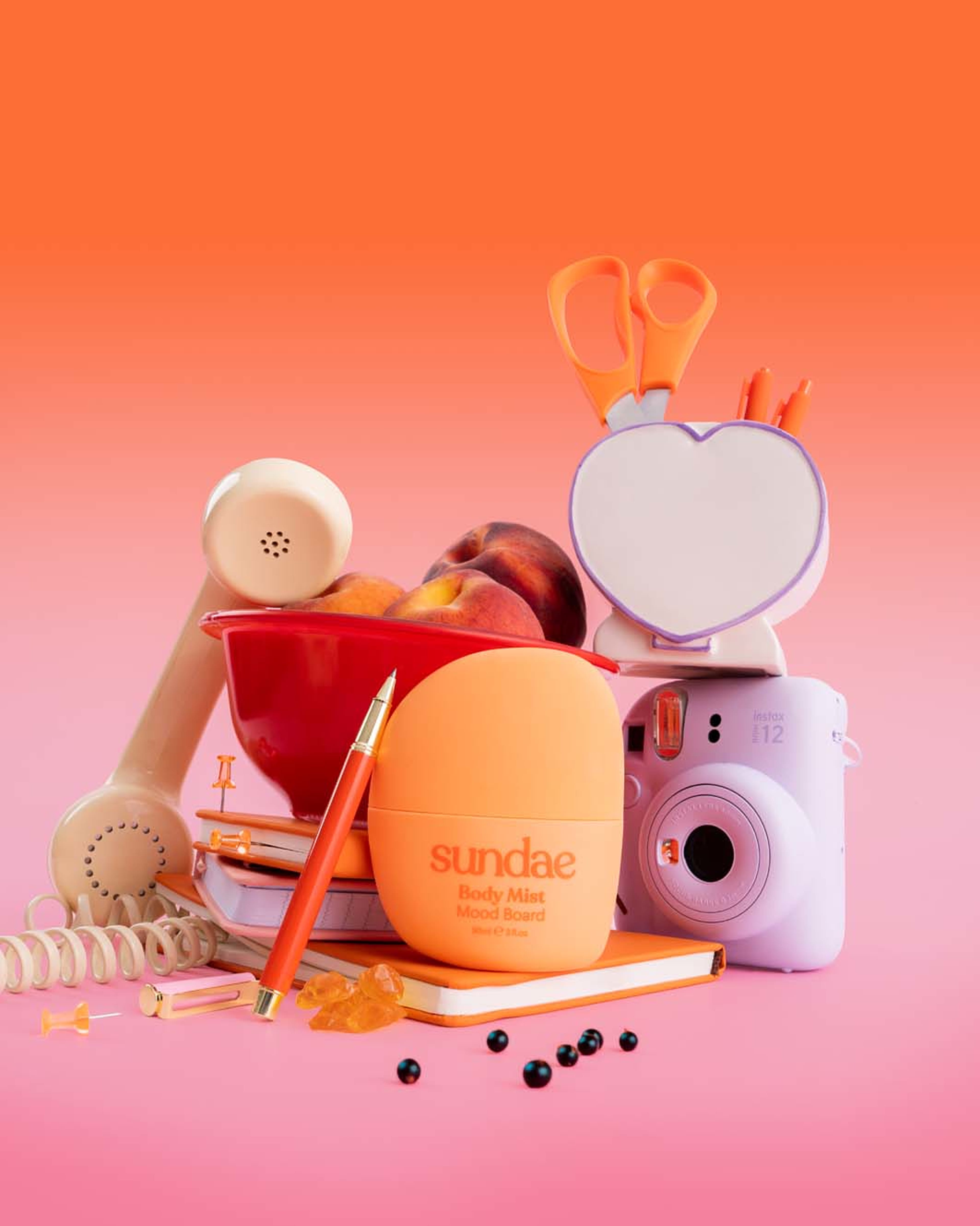 Hair & Body Mist - Moodboard, från Sundae. Klicka för att öppna bilden i stort format