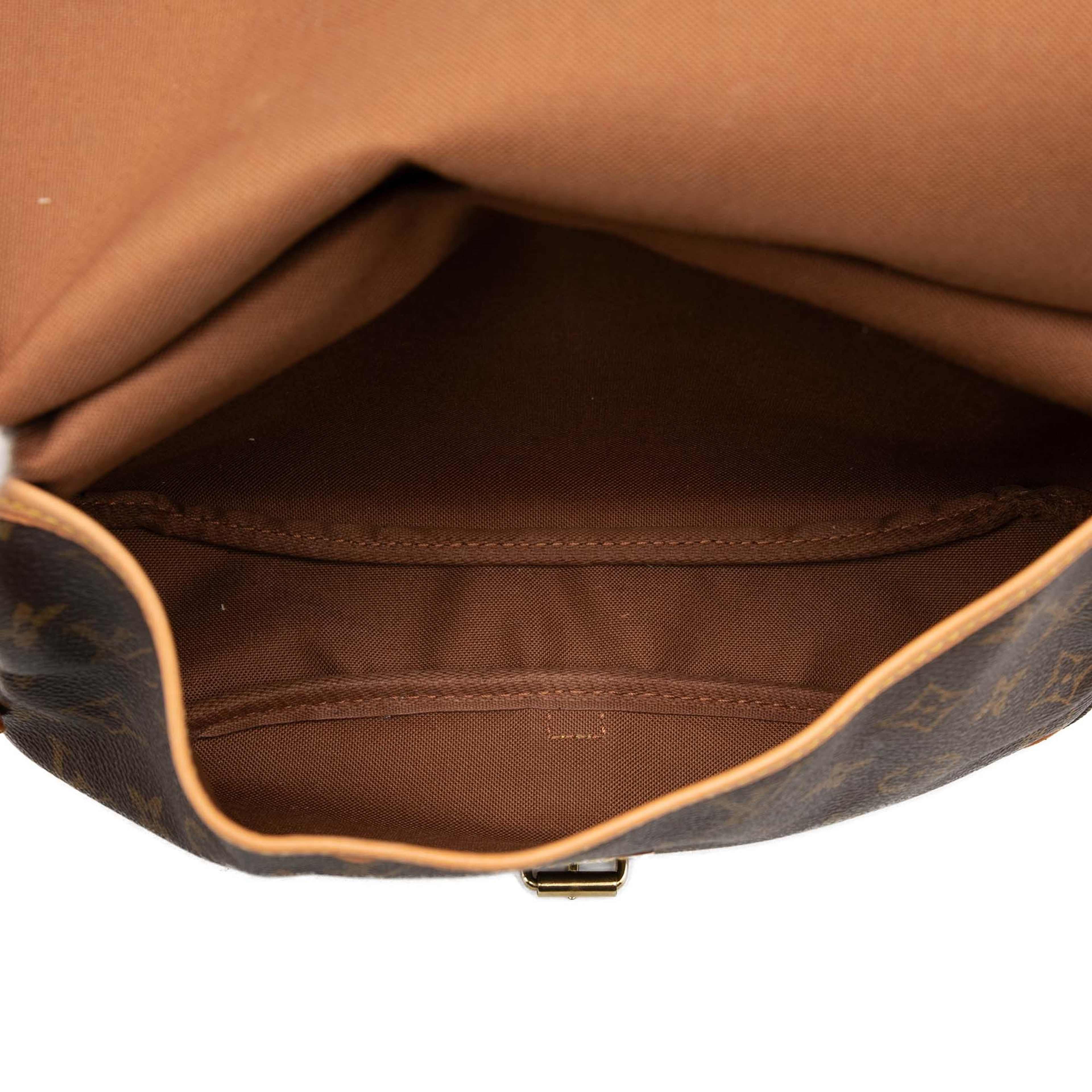 Louis Vuitton Monogram Saumur 30, från Luxclusif, i färgen brown. Klicka för att öppna bilden i stort format