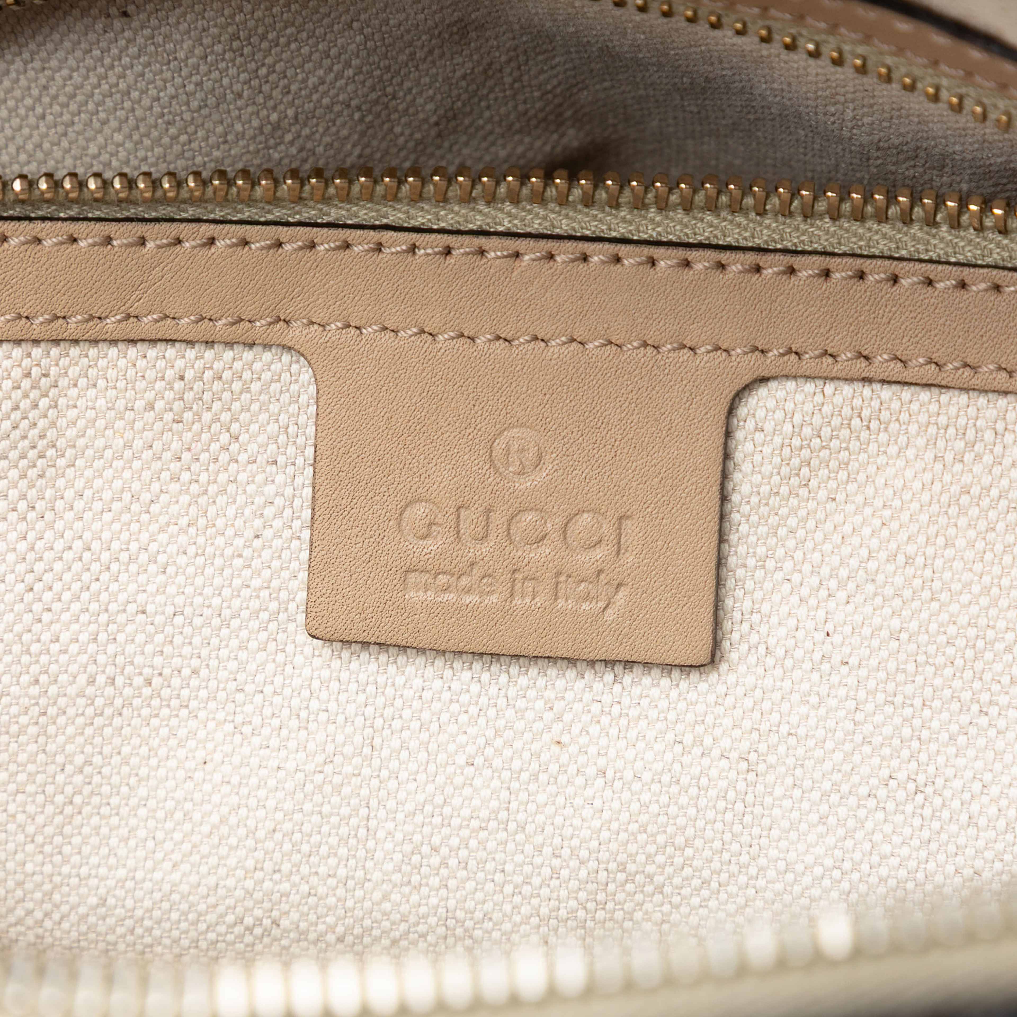 Gucci Small Gg Supreme Nice Dome Satchel, från Luxclusif, i färgen beige. Klicka för att öppna bilden i stort format